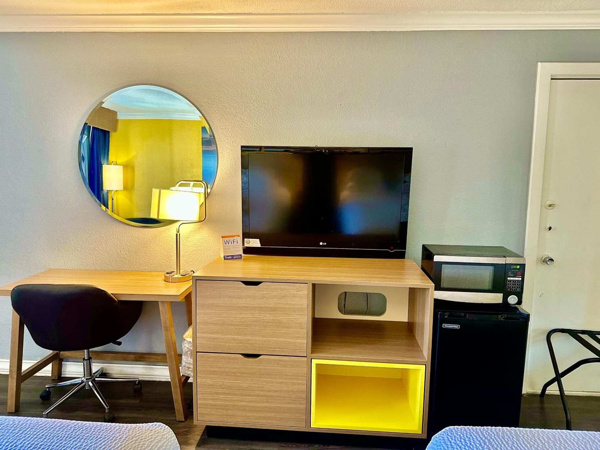 Days Inn by Wyndham Pensacola - Historic Downtown gallery photo in Pensacola, FL — image 18