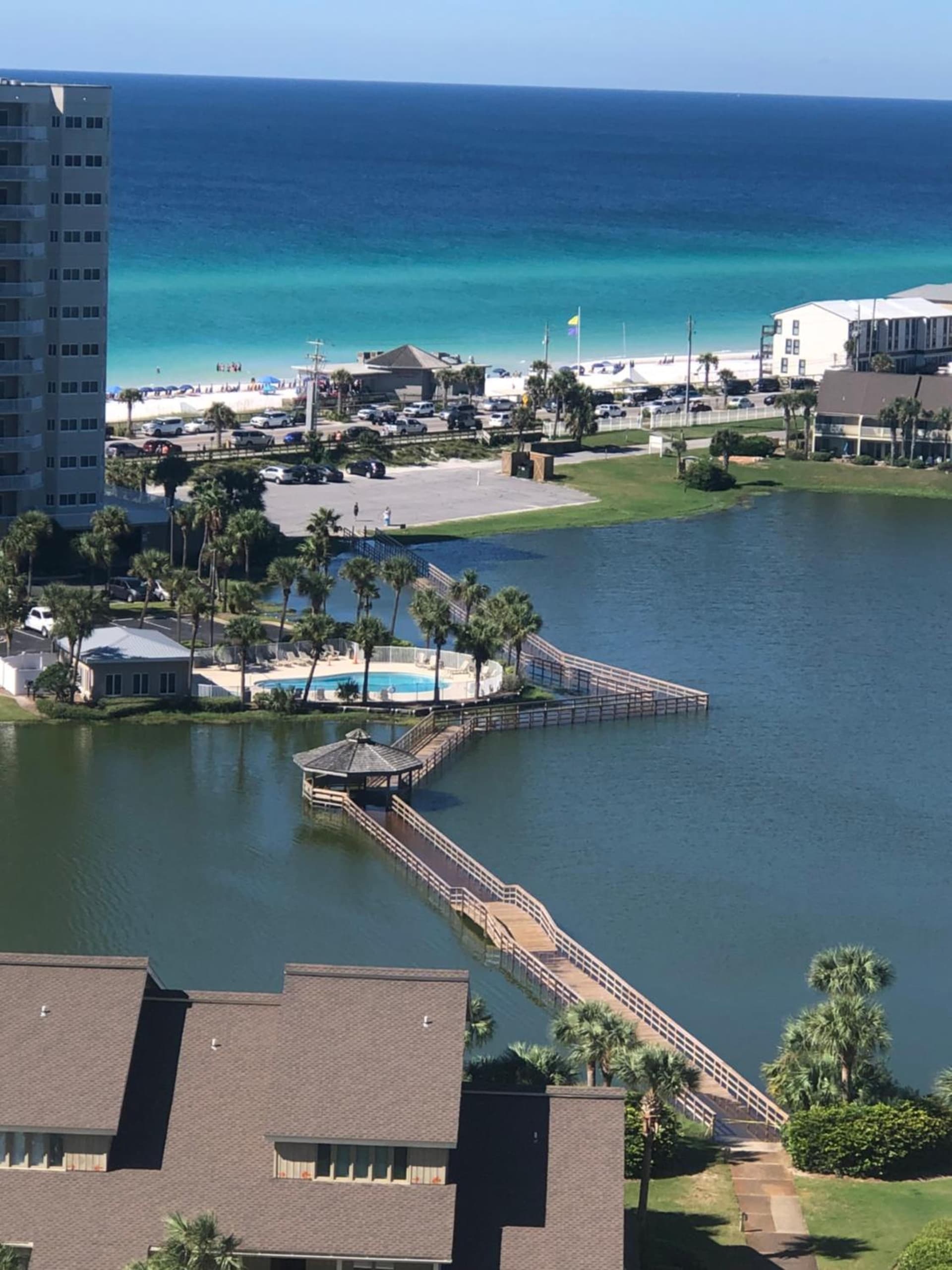 122 Seascape Dr Unit 1406 property views in Destin, FL — gallery photo 3