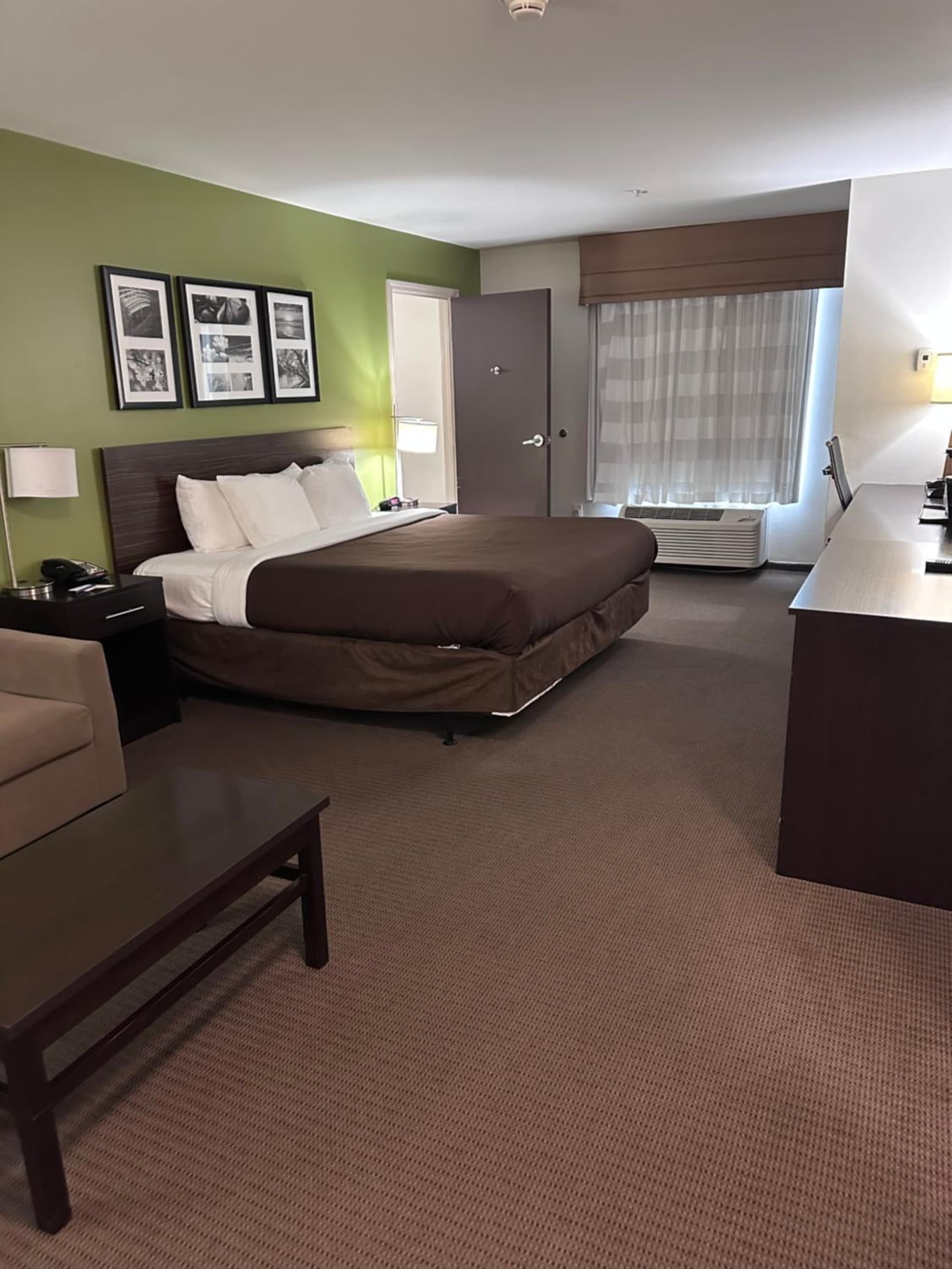 Sleep Inn & Suites Gulfport interior in Gulfport, MS — gallery photo 2