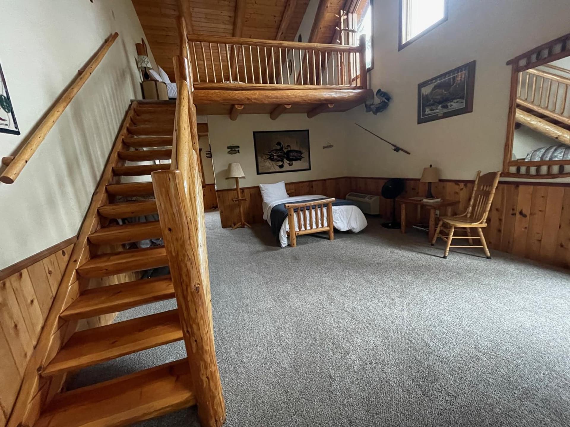 The Lindsay Lodge property views in Applegate — gallery photo 3