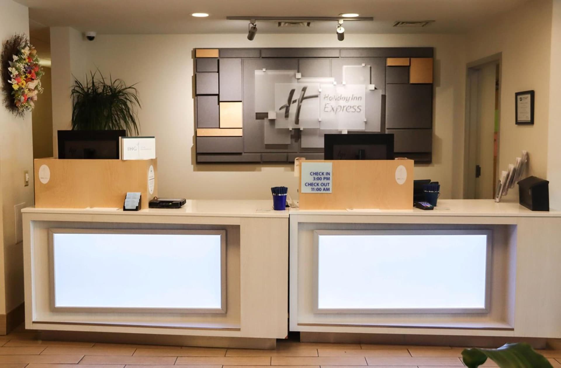Holiday Inn Express Cedar Rapids - Collins Road by IHG gallery photo in Cedar Rapids, IA — image 15