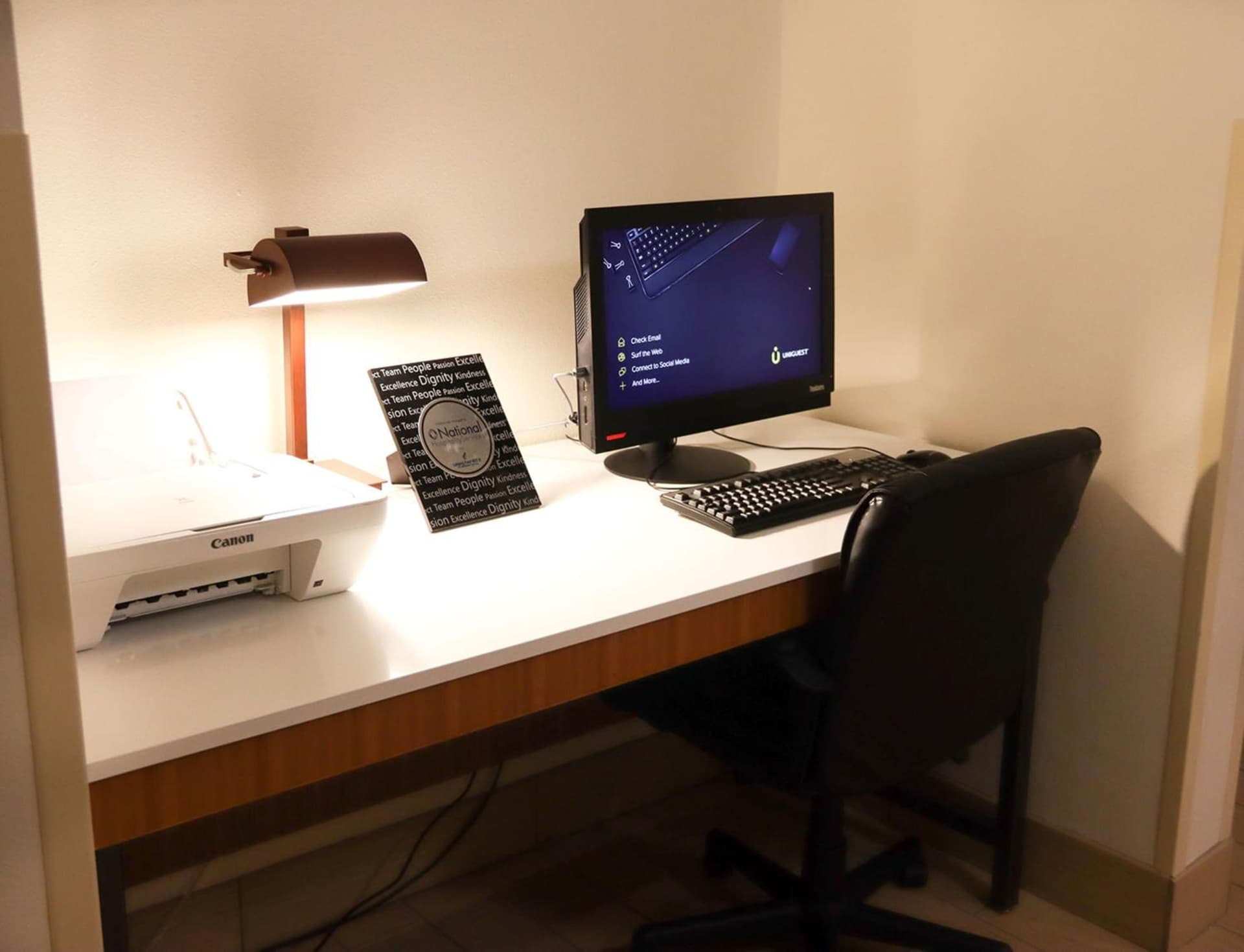 Holiday Inn Express Cedar Rapids - Collins Road by IHG gallery photo in Cedar Rapids, IA — image 23