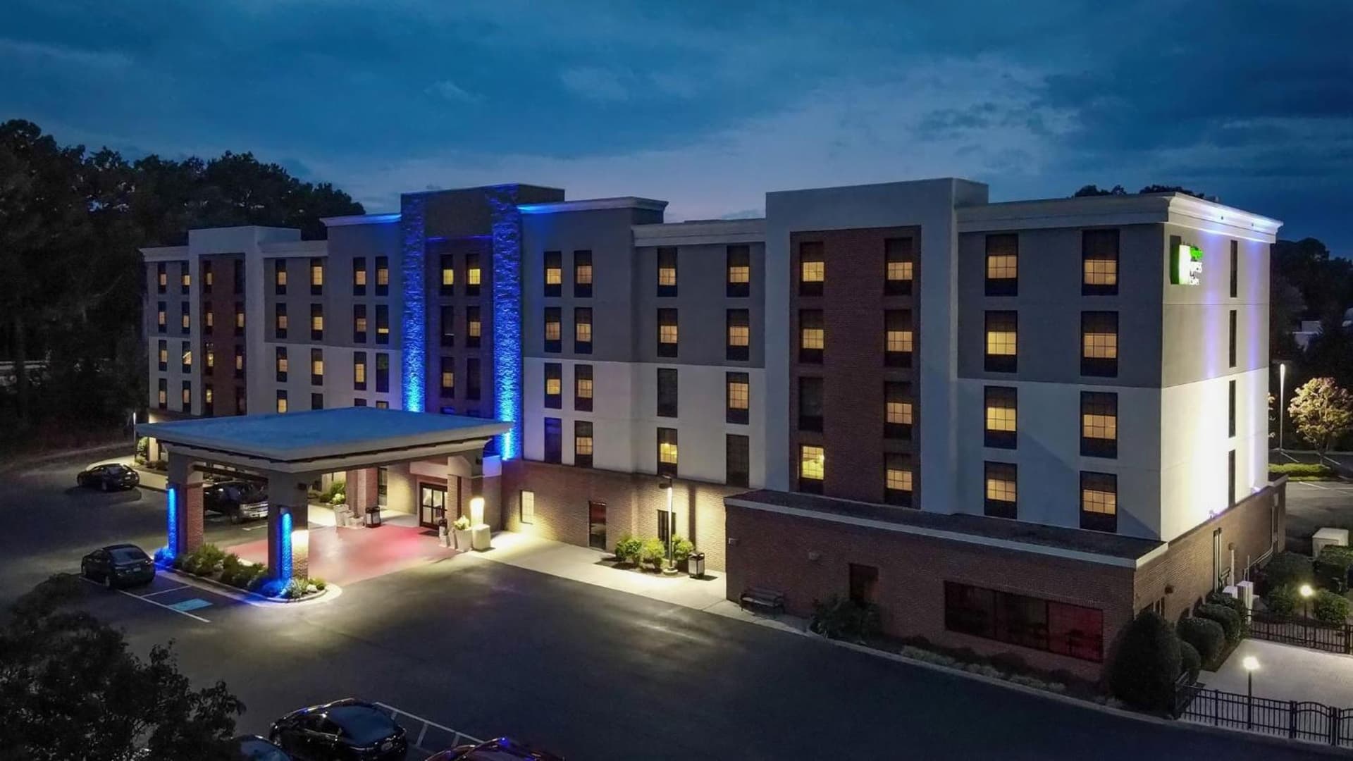 Holiday Inn Express & Suites Newport News by IHG featured exterior or lobby in Newport News, VA — similar hotel