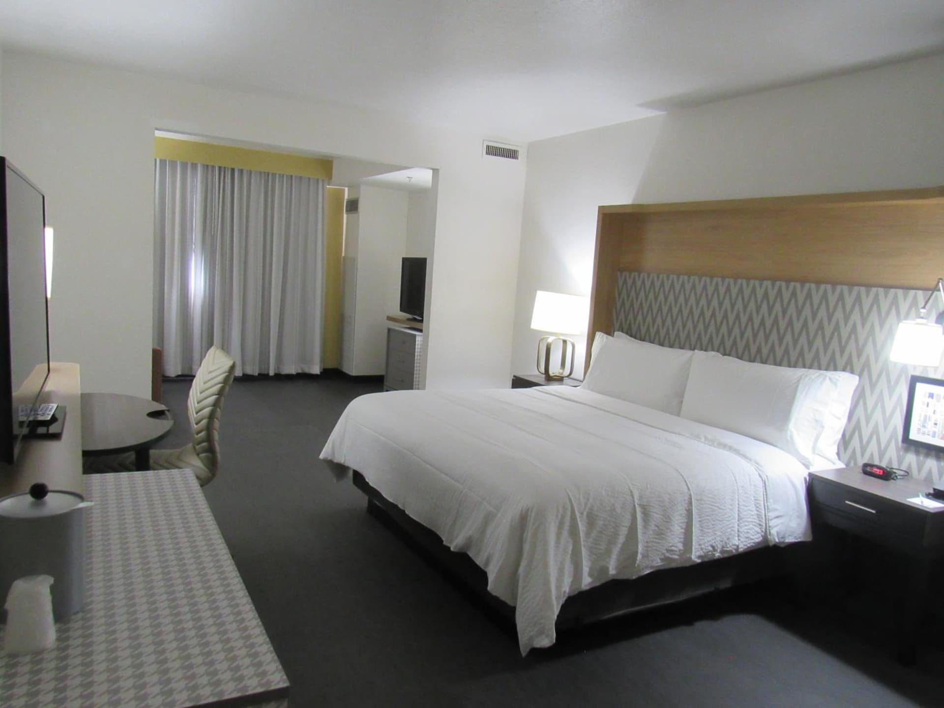 Holiday Inn Orlando International Dr-ICON by IHG gallery photo in Orlando, FL — image 8