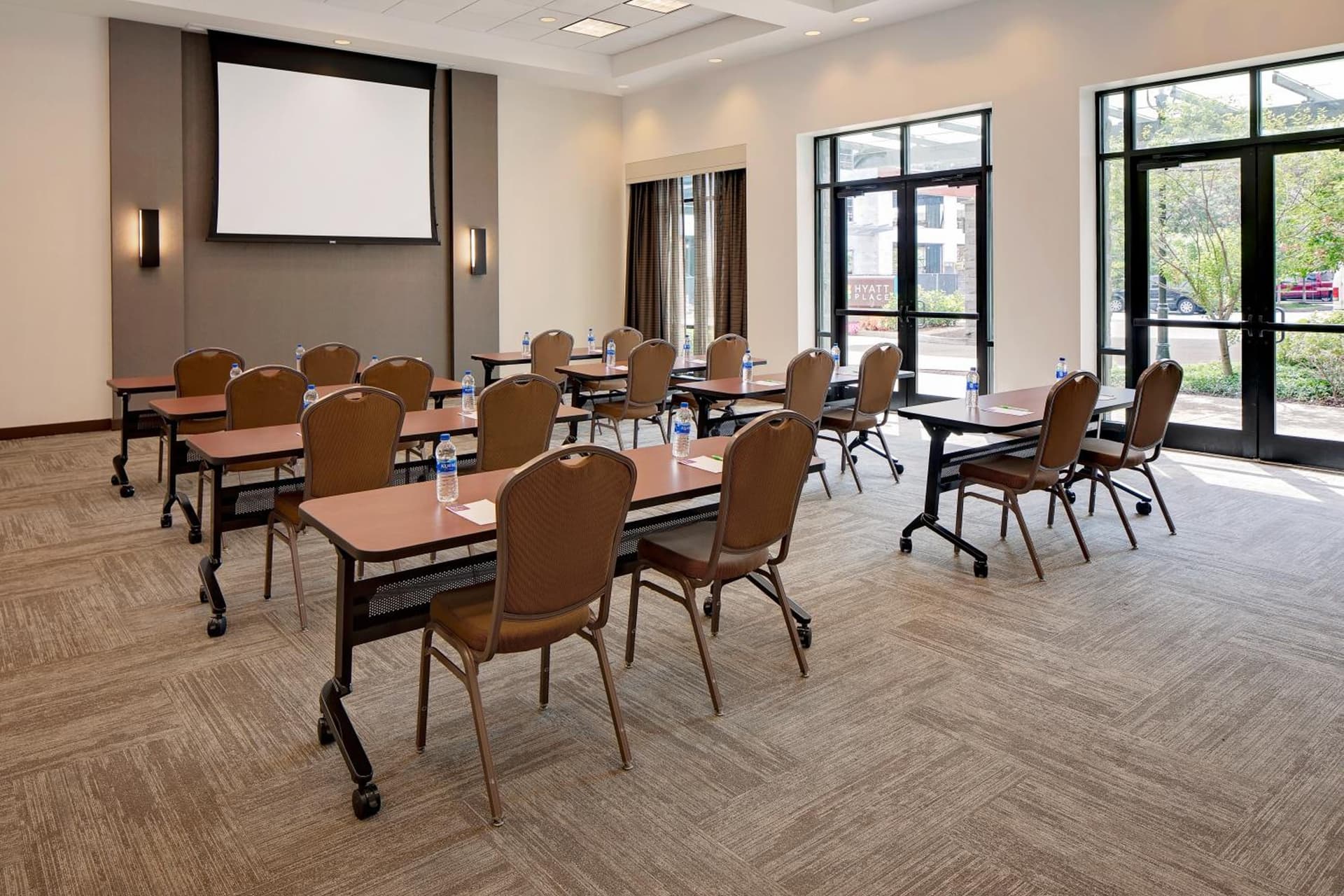 Hyatt Place Pittsburgh North Shore property views in Pittsburgh, PA — gallery photo 3