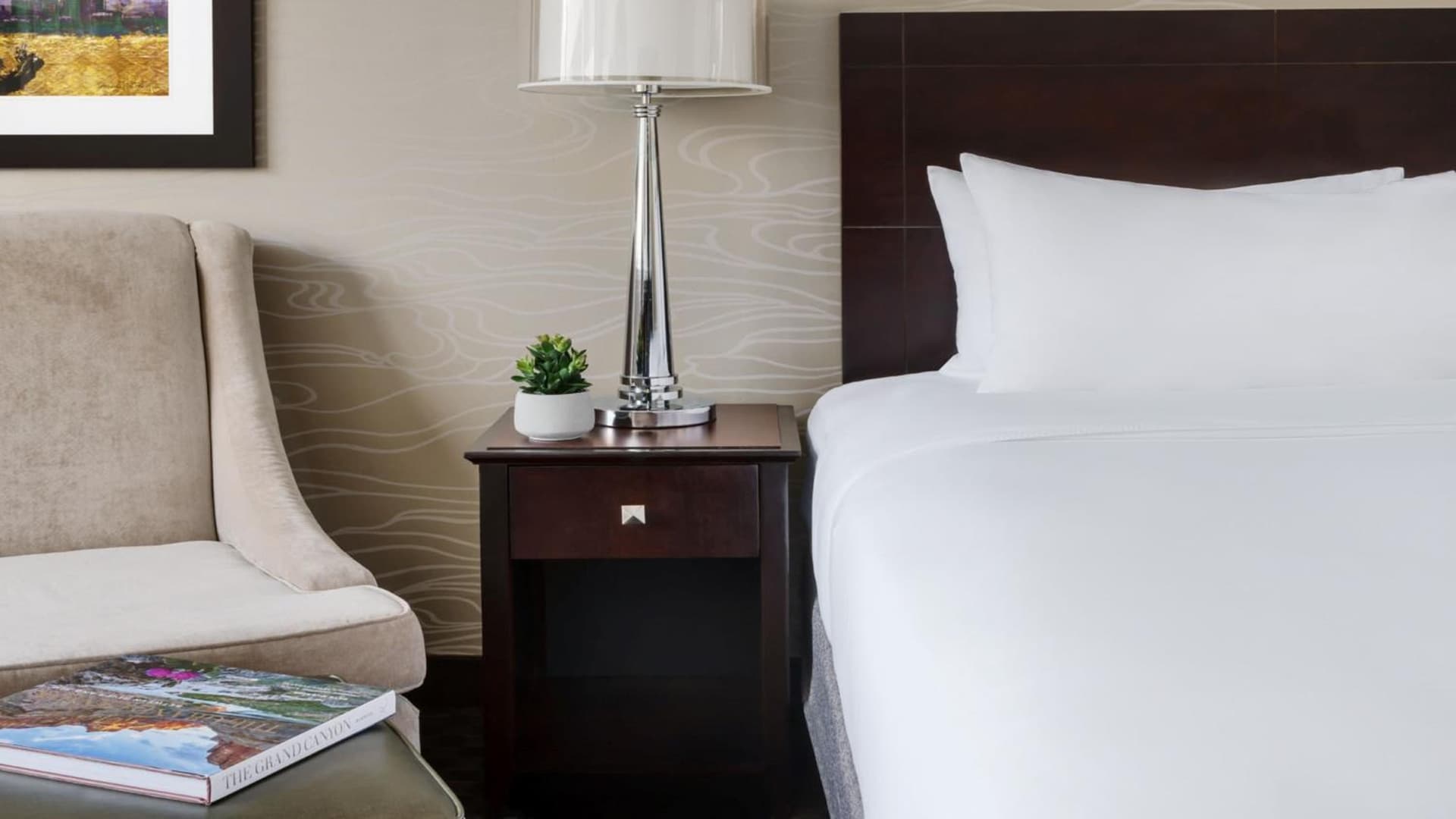 Crowne Plaza Phoenix Airport - PHX by IHG gallery photo in Phoenix, AZ — image 8