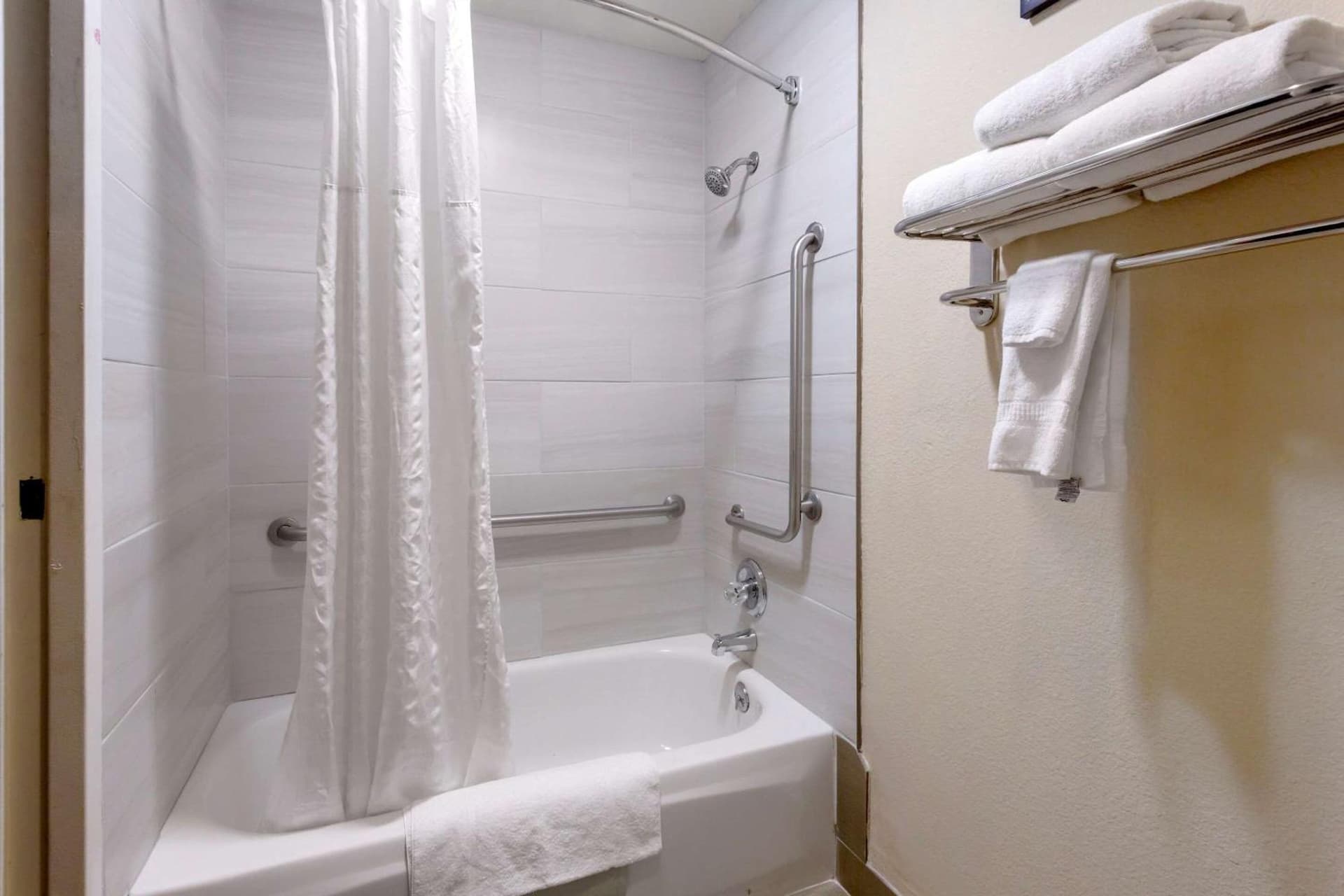 Comfort Inn & Suites Woods Cross - Salt Lake City North gallery photo in Woods Cross, UT — image 16