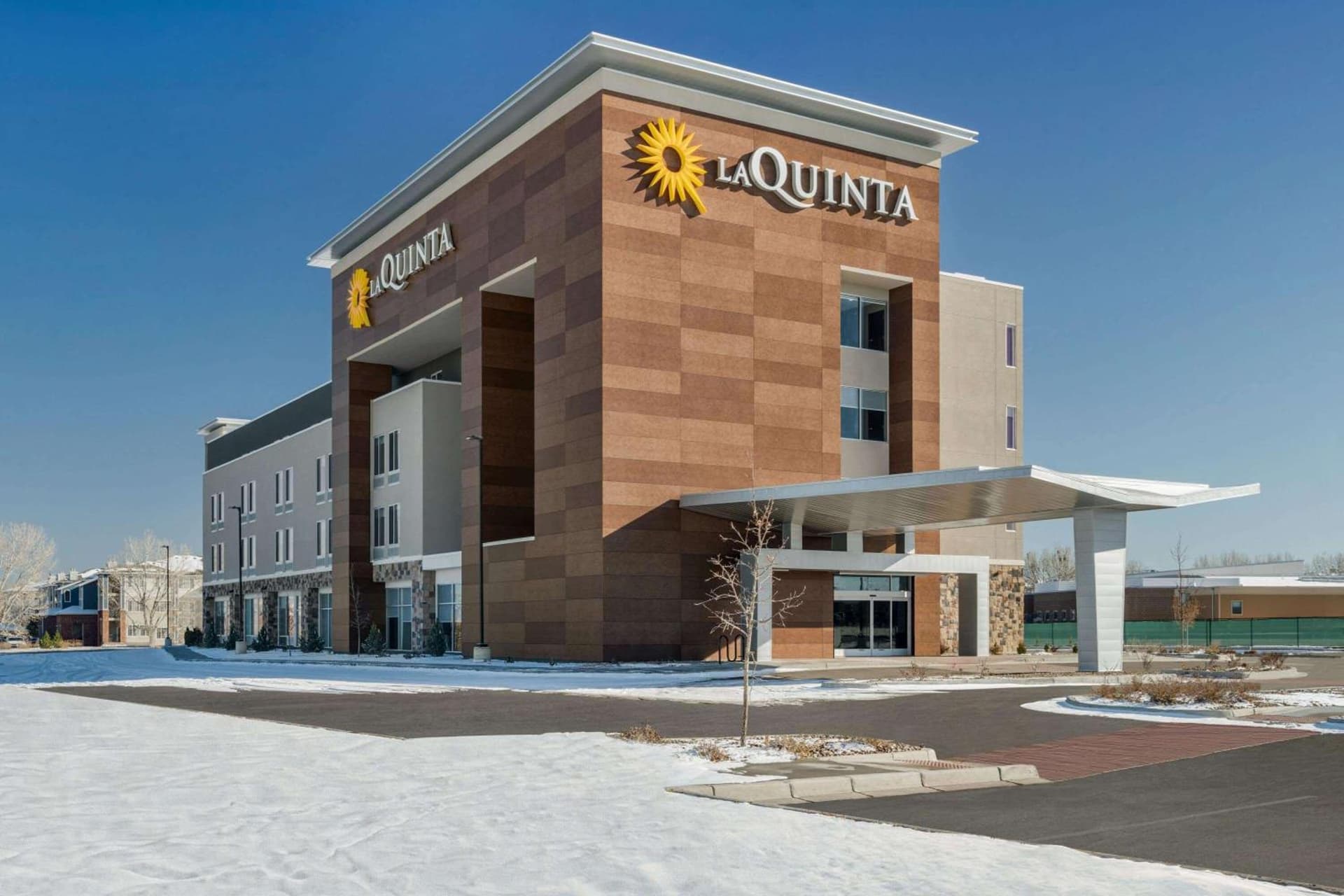 La Quinta Inn & Suites by Wyndham Denver Parker property views in Parker, CO — gallery photo 3