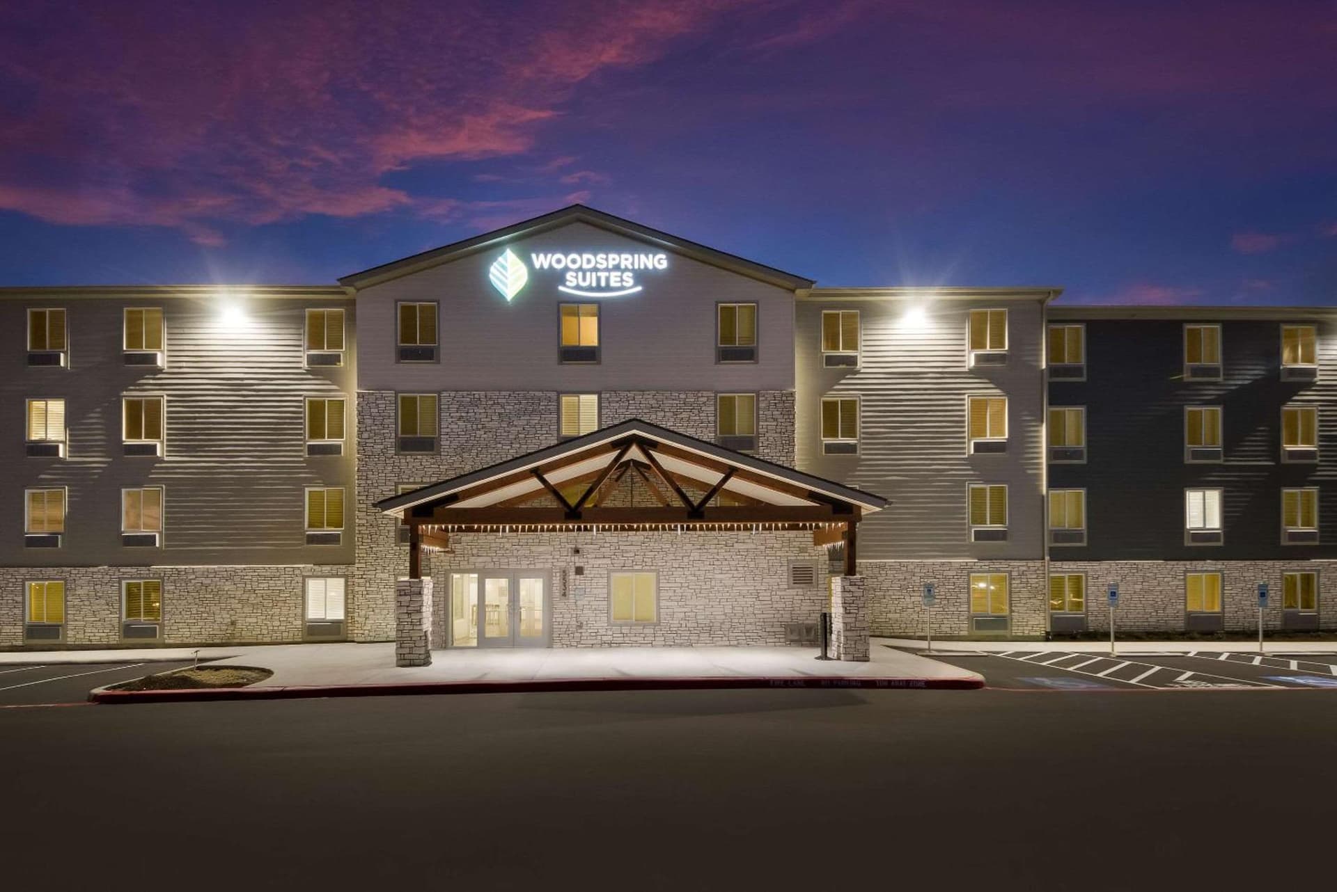WoodSpring Suites San Antonio UTSA - Medical Center property views in San Antonio, TX — gallery photo 3