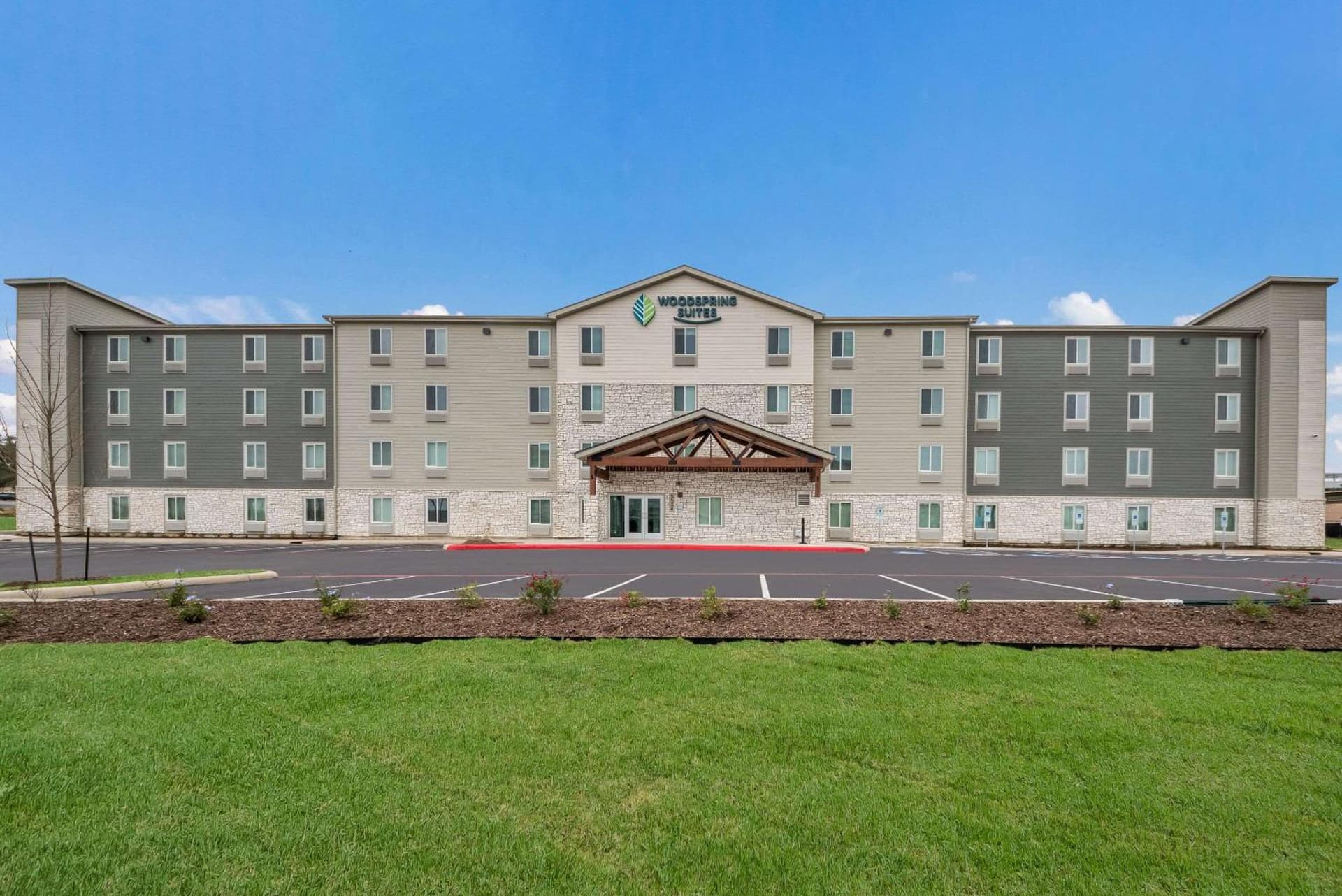WoodSpring Suites San Antonio UTSA - Medical Center interior in San Antonio, TX — gallery photo 2