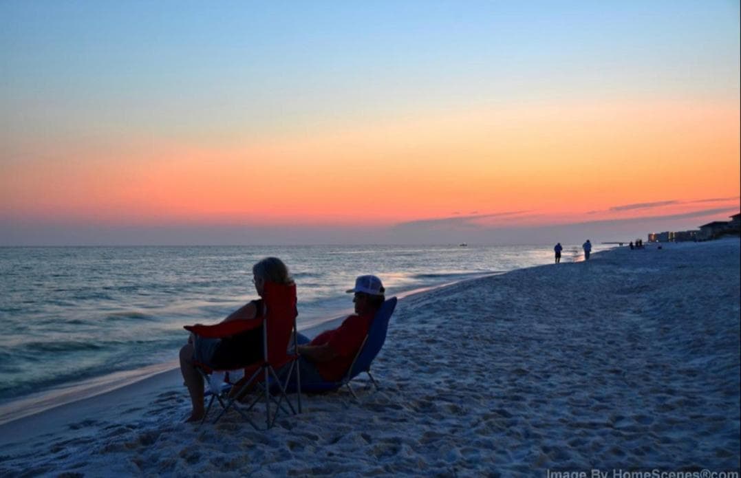 Beach Front Relaxing get away on beautiful Destin Emerald coast property views in Destin, FL — gallery photo 3