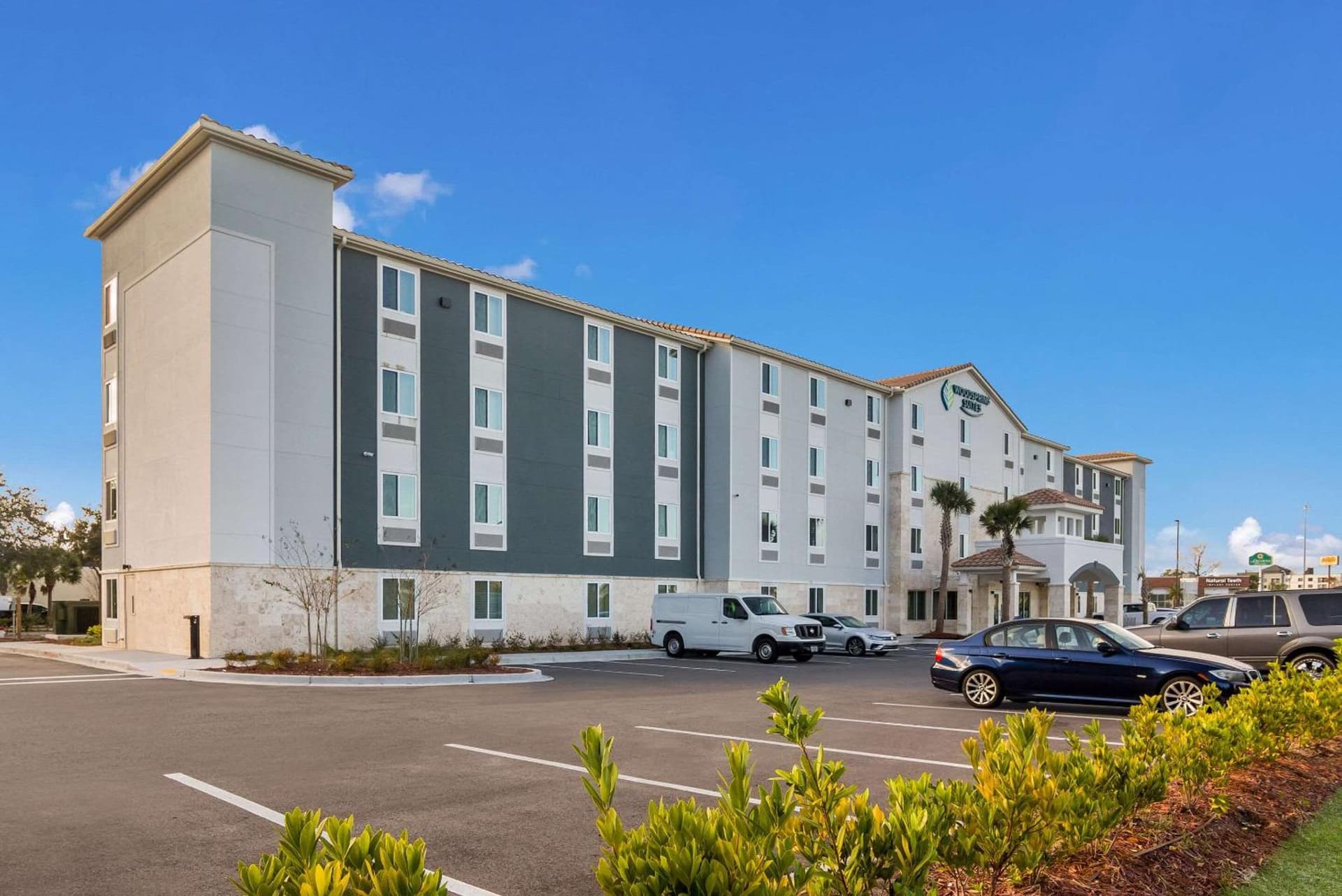 WoodSpring Suites Jacksonville - South interior in Jacksonville, FL — gallery photo 2