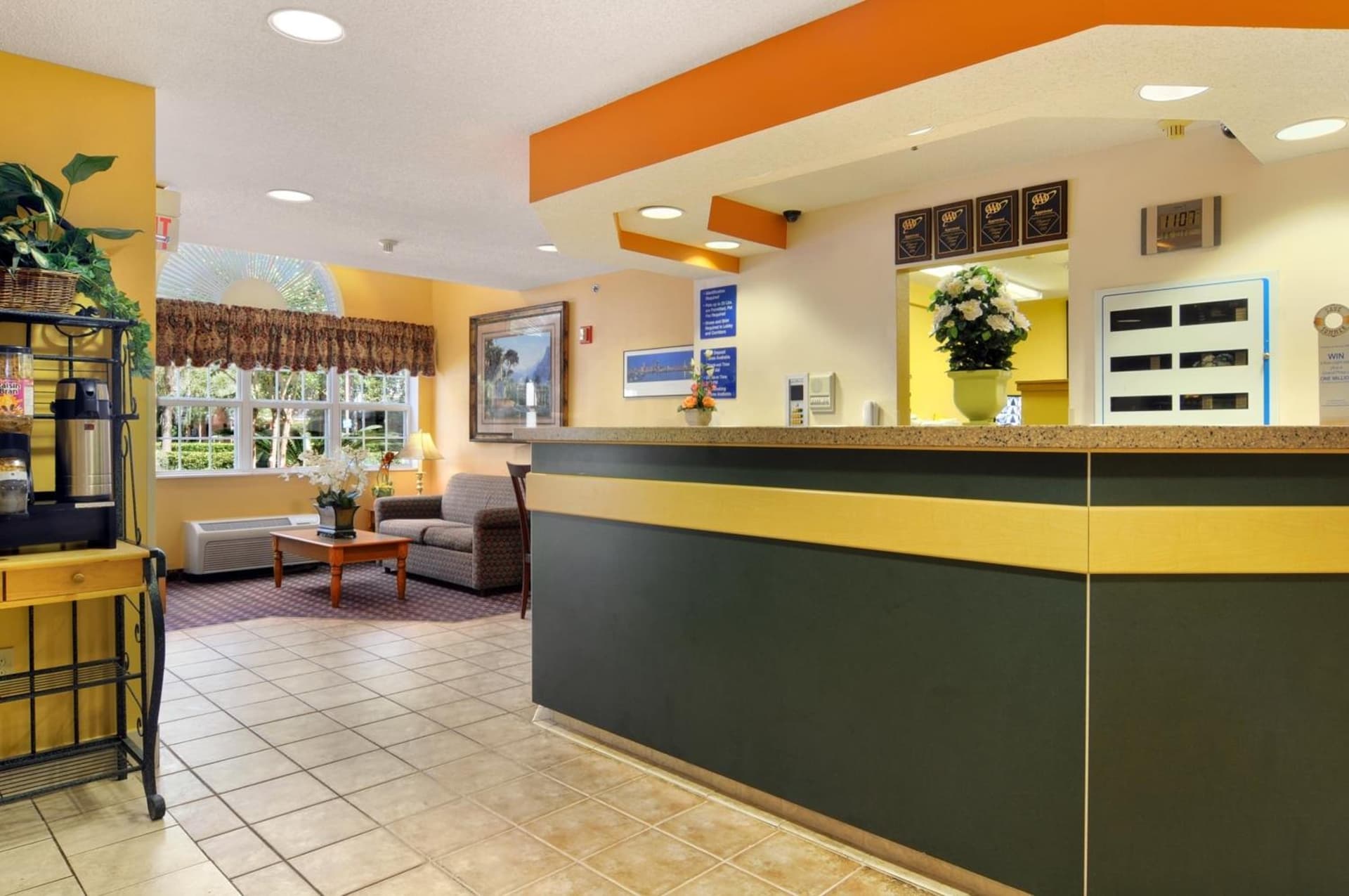 Hometown Inn & Suites Jacksonville Butler Blvd./Southpoint property views in Jacksonville, FL — gallery photo 3