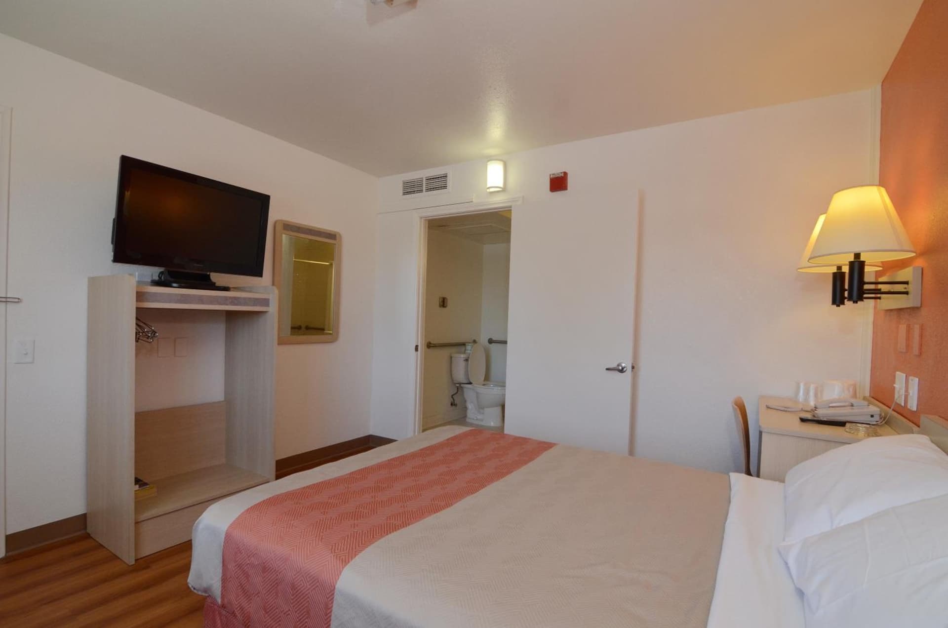 Motel 6-Indio, CA - Palm Springs gallery photo in Indio, CA — image 42