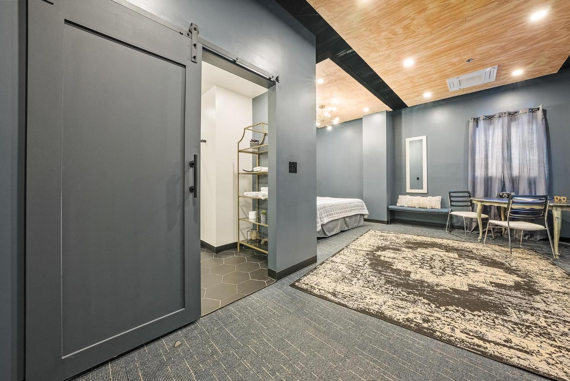Indigo Pass Boutique Hotel gallery photo in Middletown, OH — image 5