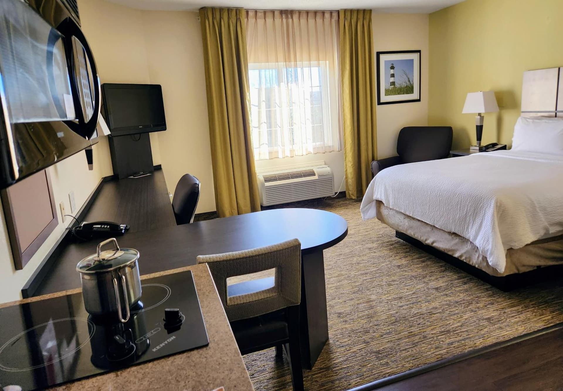 Candlewood Suites Greenville NC by IHG interior in Greenville, NC — gallery photo 2