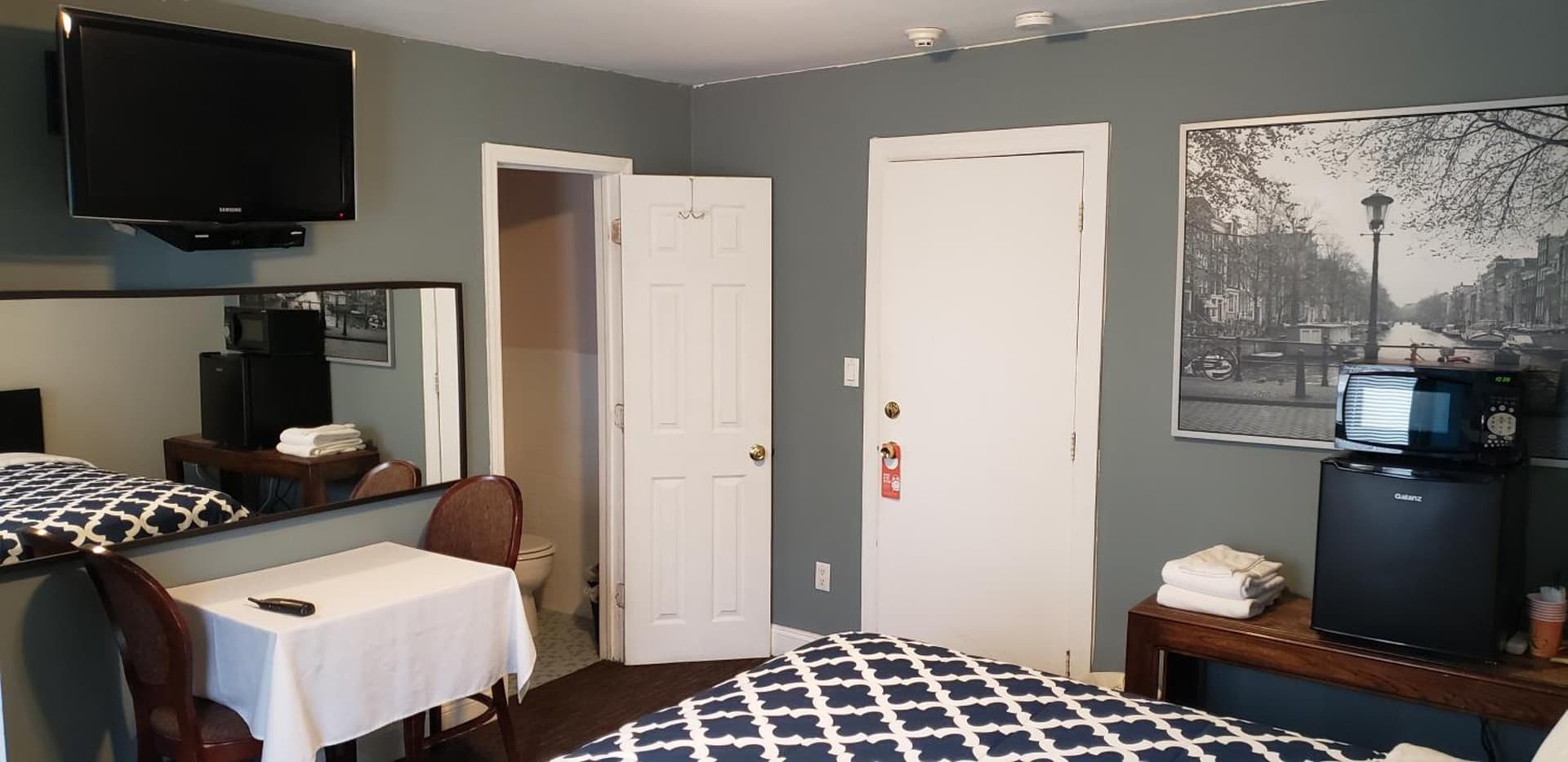 Jones Beach Hotel gallery photo in Wantagh, NY — image 24