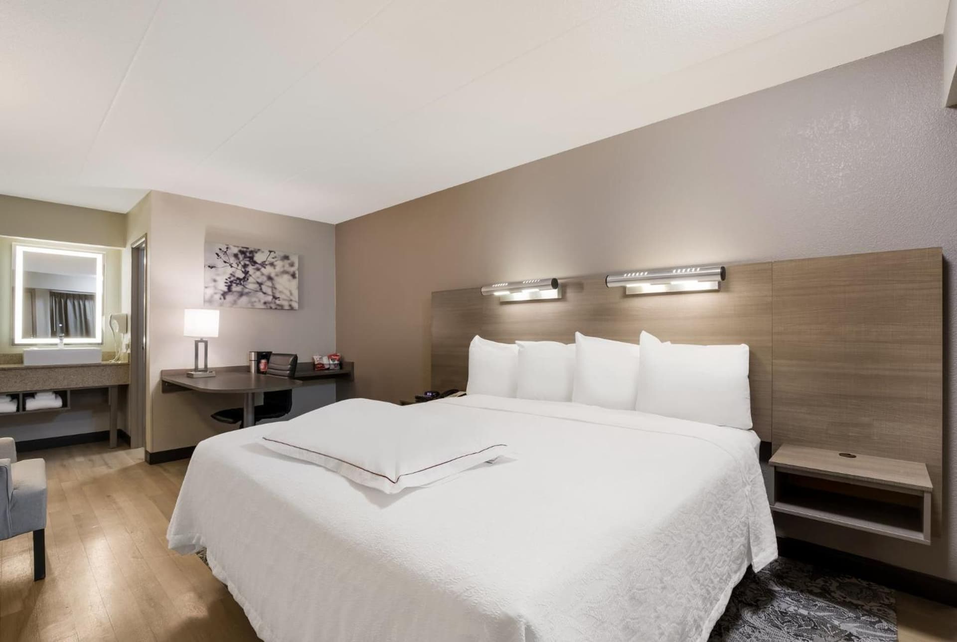 Red Roof Inn PLUS+ Chicago - Naperville gallery photo in Naperville, IL — image 25