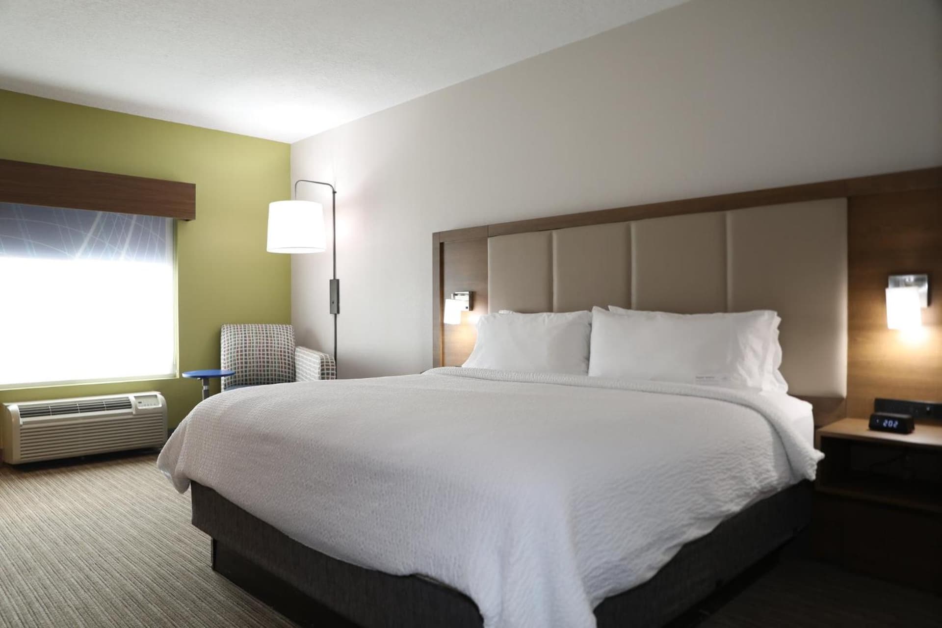 Holiday Inn Express Hotel & Suites Albuquerque Airport by IHG interior in Albuquerque, NM — gallery photo 2