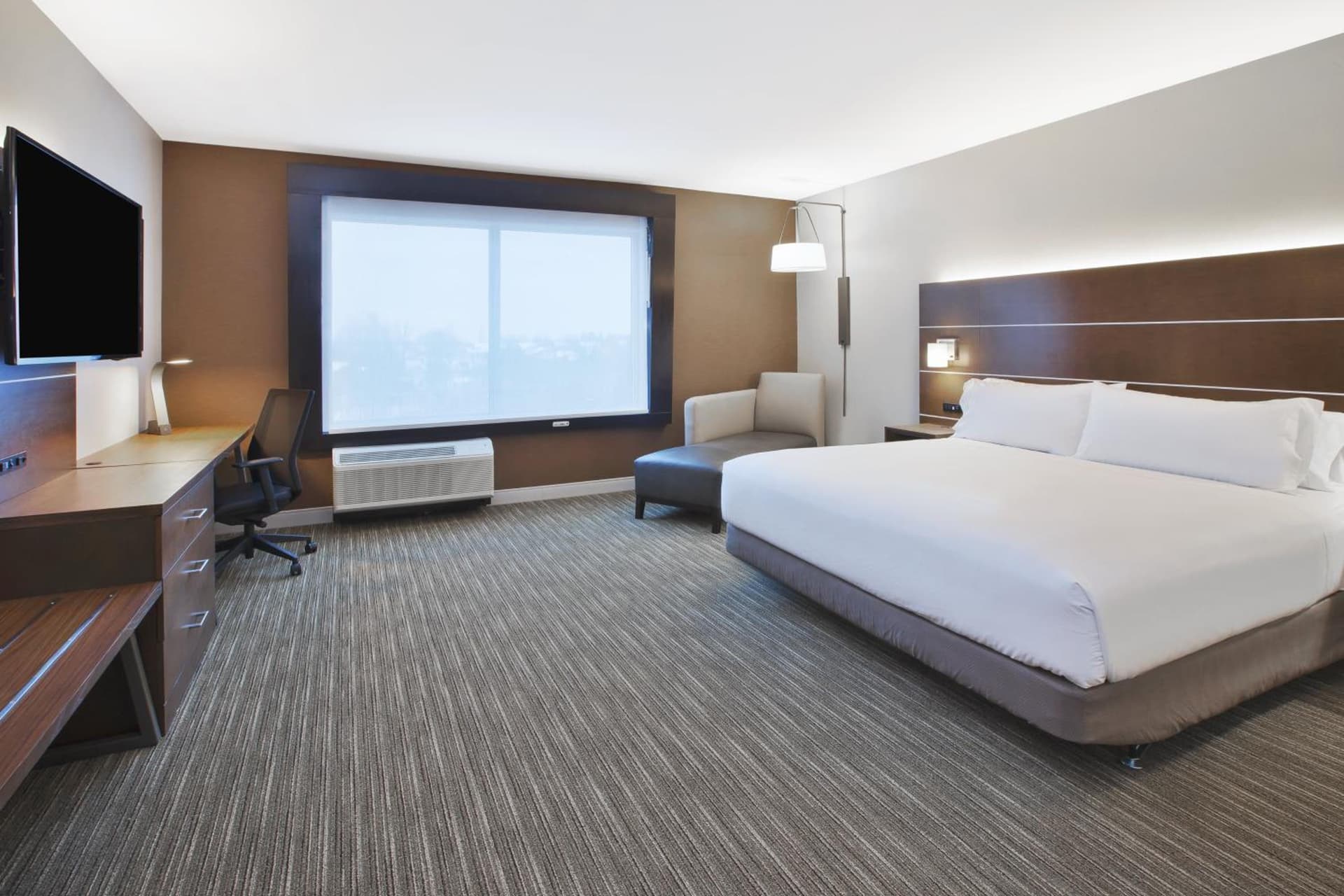 Holiday Inn Express & Suites Okemos - University Area by IHG gallery photo in Okemos, MI — image 7