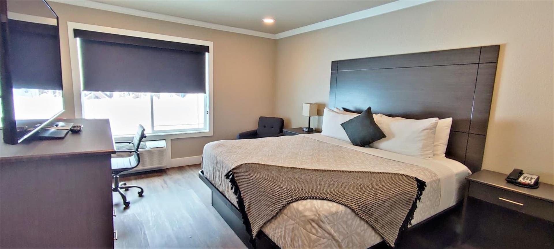 The Elet Hotel interior in South Lake Tahoe, CA — gallery photo 2