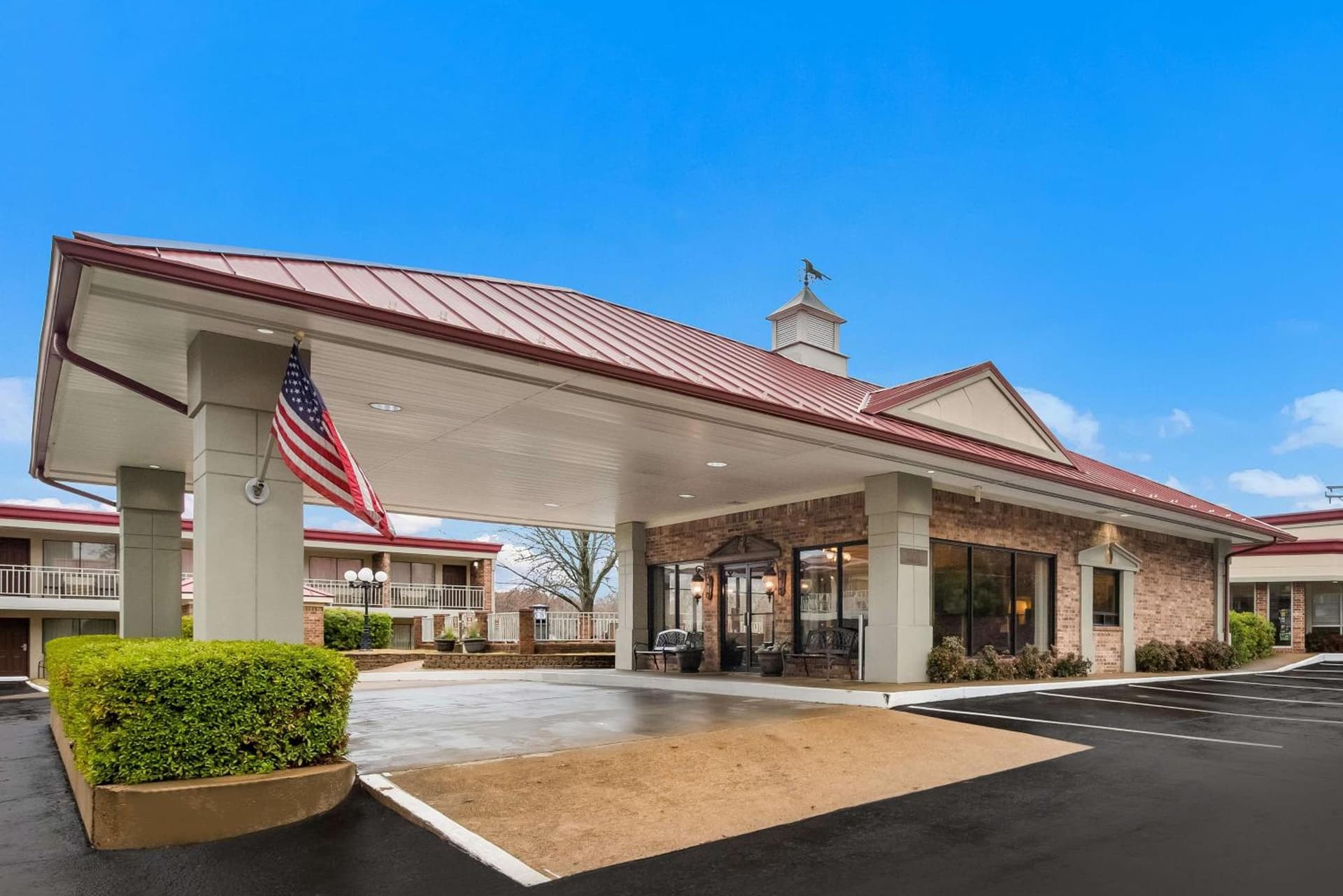 Best Western Winners Circle featured exterior or lobby in Hot Springs, AR — similar hotel