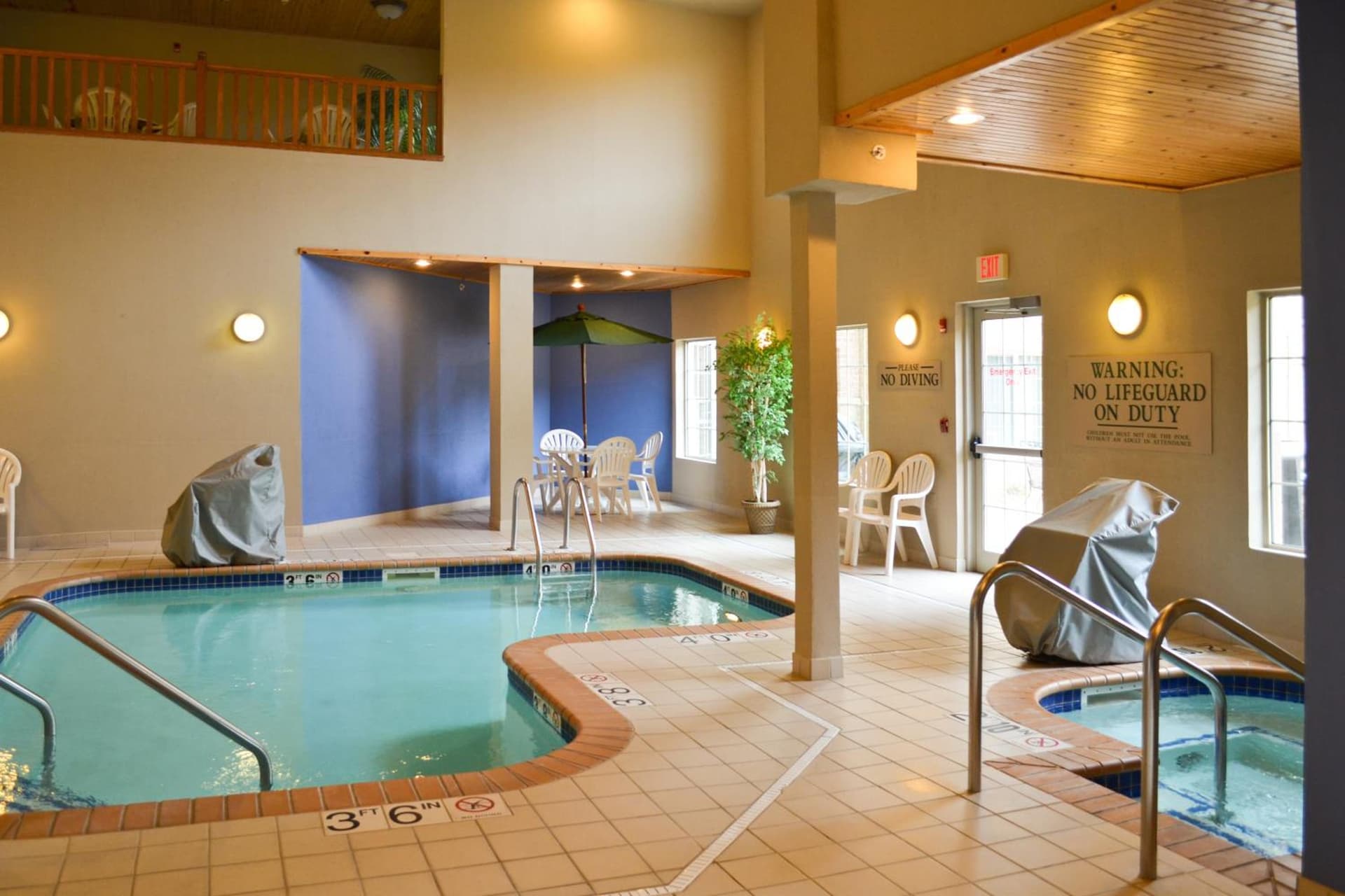 GrandStay Hotel & Suites La Crosse gallery photo in La Crosse, WI — image 16