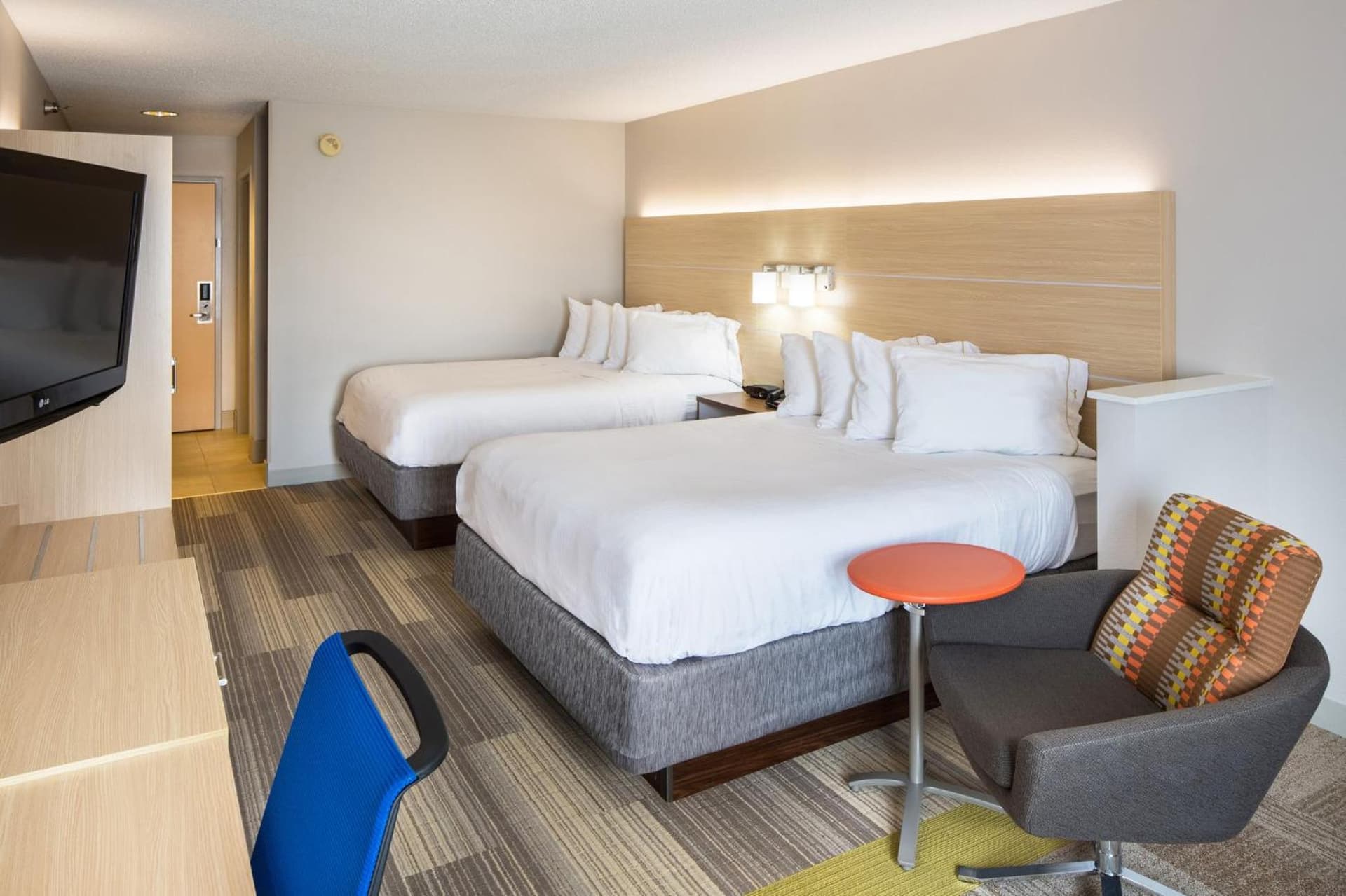 Holiday Inn Express Cedar Rapids - Collins Road by IHG gallery photo in Cedar Rapids, IA — image 48