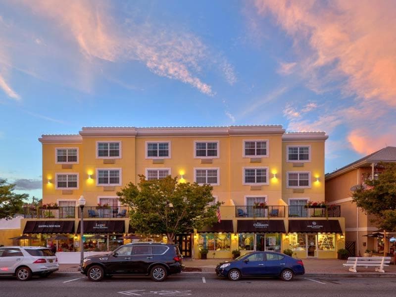 Hotel Rehoboth interior in Rehoboth Beach, DE — gallery photo 2