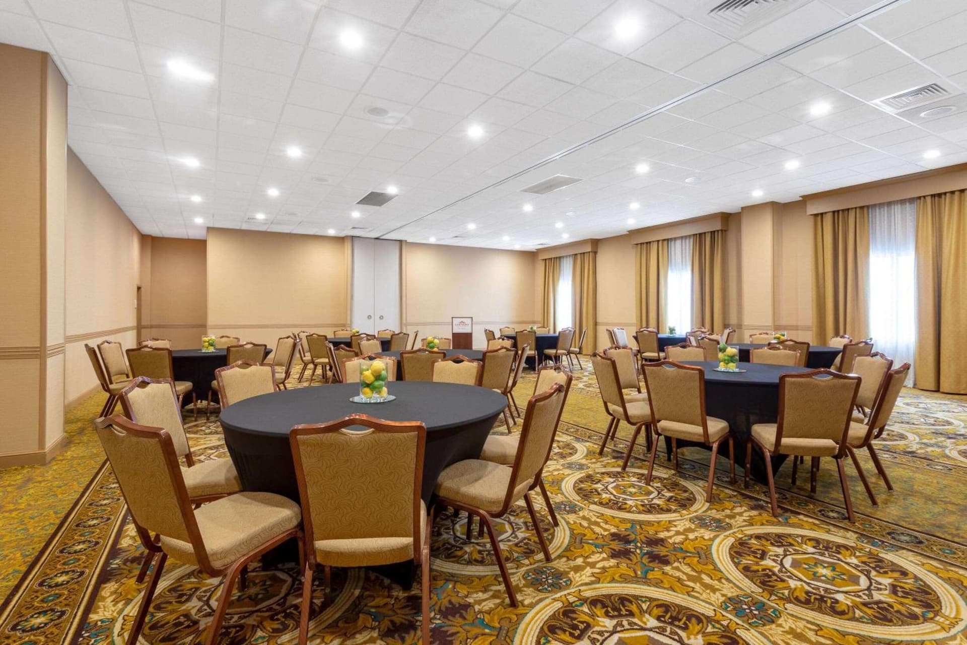 Hawthorn Extended Stay by Wyndham West Palm Beach Airport gallery photo in West Palm Beach, FL — image 12