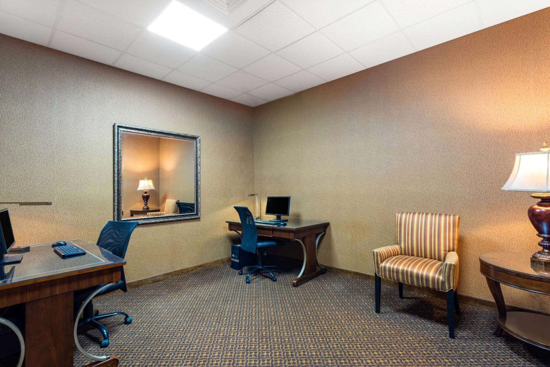 Hawthorn Extended Stay by Wyndham West Palm Beach Airport gallery photo in West Palm Beach, FL — image 16