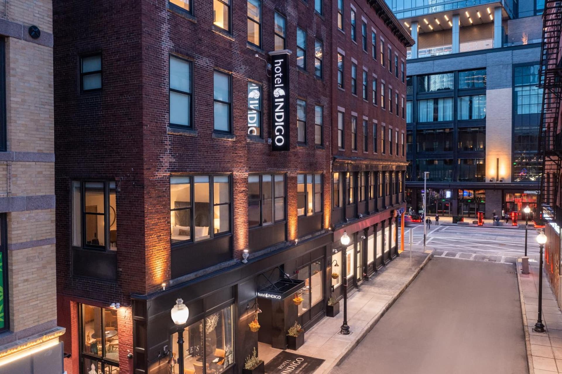 Hotel Indigo Boston Garden by IHG interior in Boston, MA — gallery photo 2
