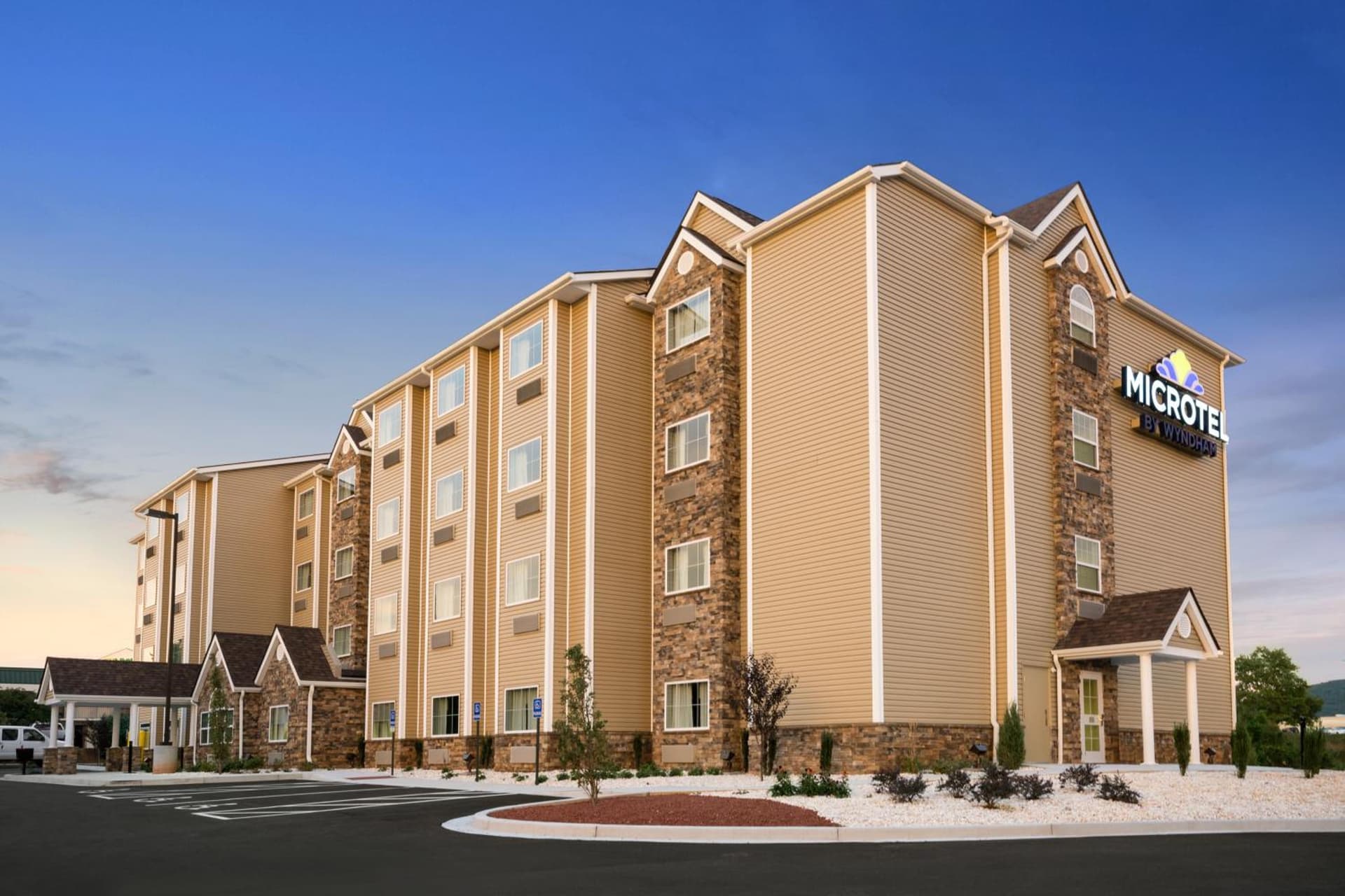 Microtel Inn & Suites by Wyndham gallery photo in Lynchburg, VA — image 17