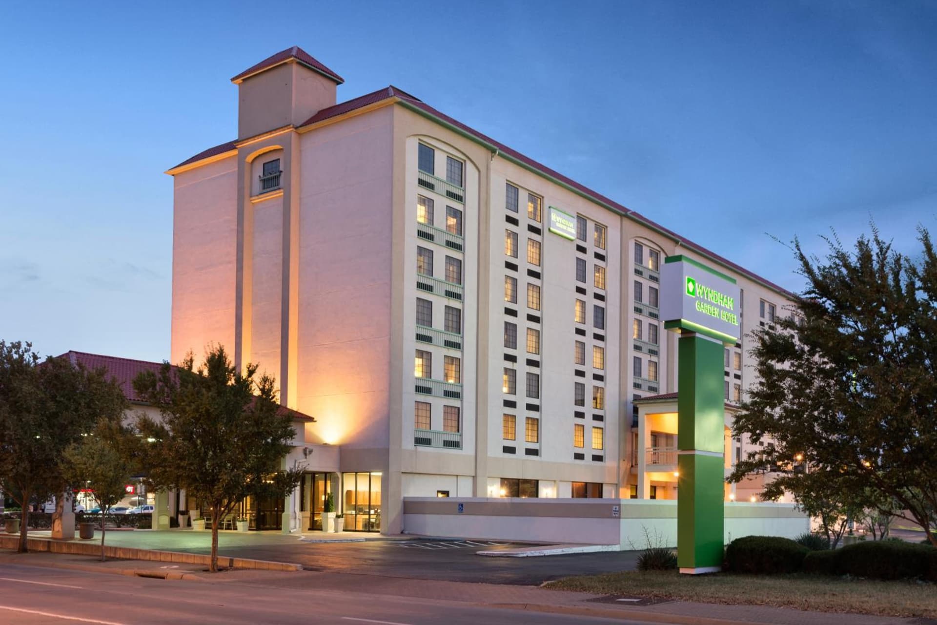 Wyndham Garden Wichita Downtown gallery photo in Wichita, KS — image 6