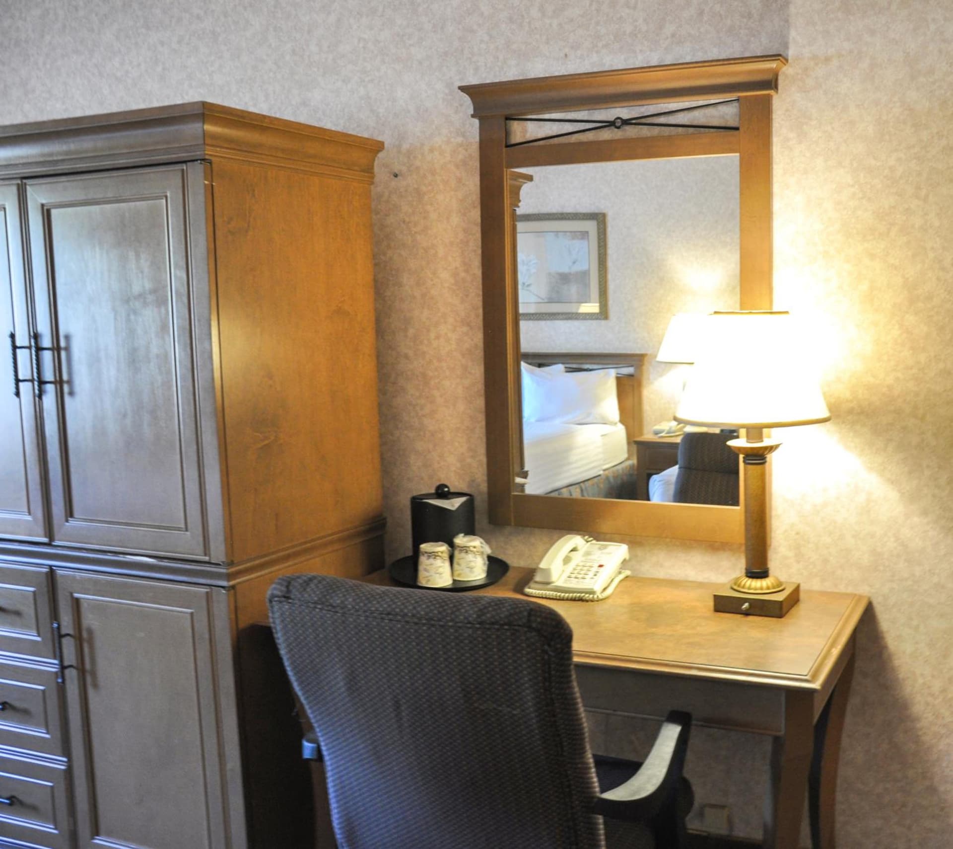 Piccadilly Inn Airport gallery photo in Fresno, CA — image 11