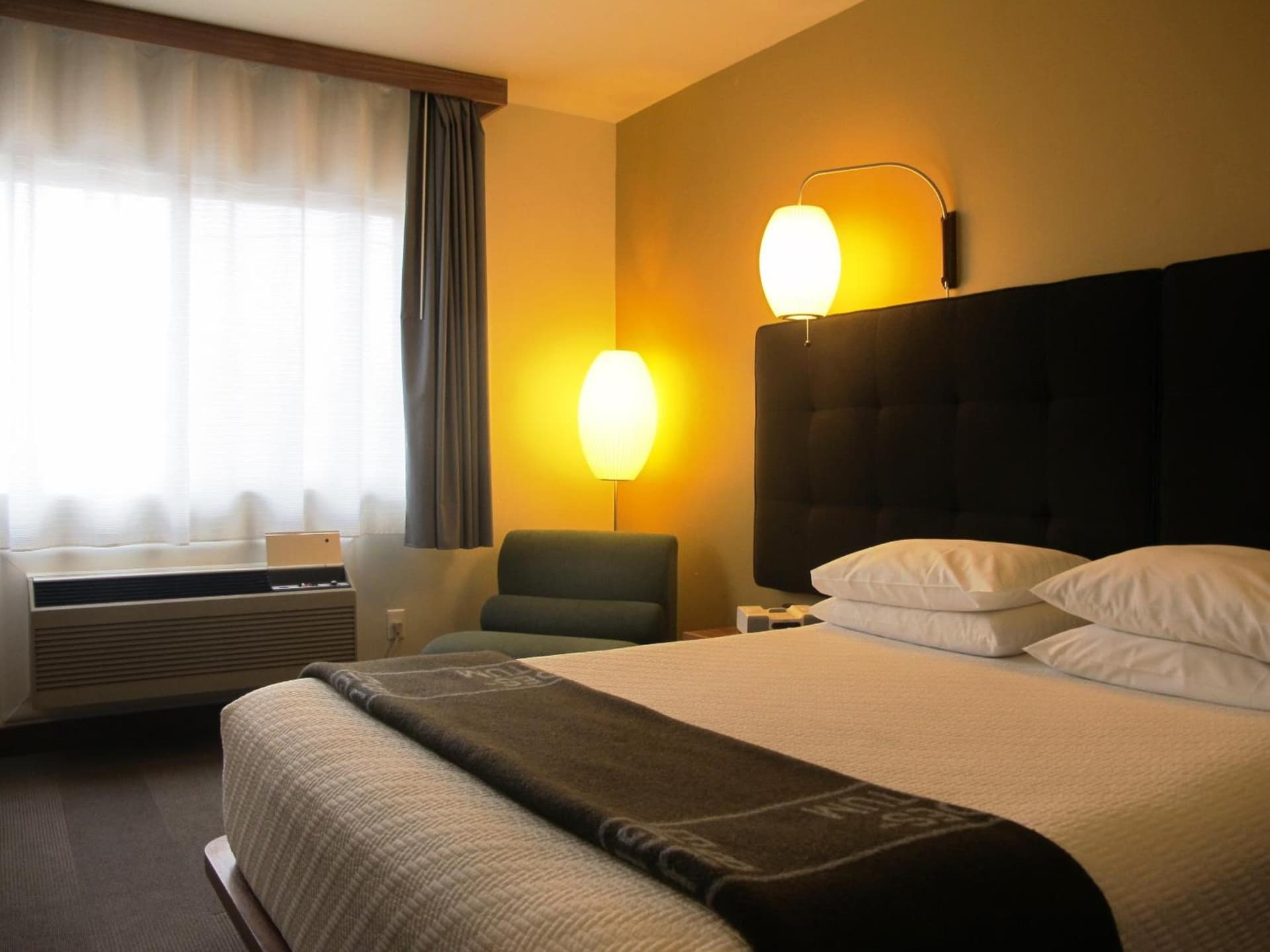 Modern Hotel gallery photo in Boise, ID — image 11