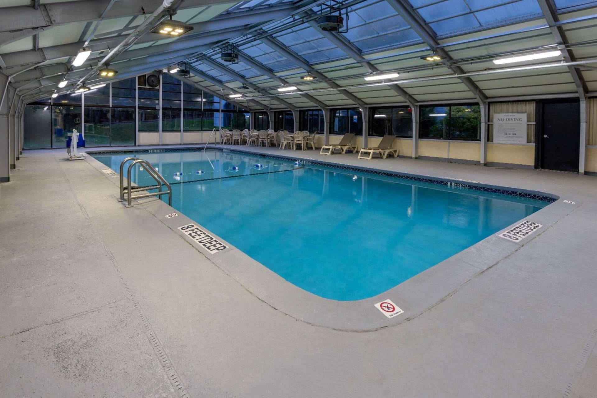 Baymont by Wyndham White Plains - Elmsford gallery photo in Elmsford, NY — image 4