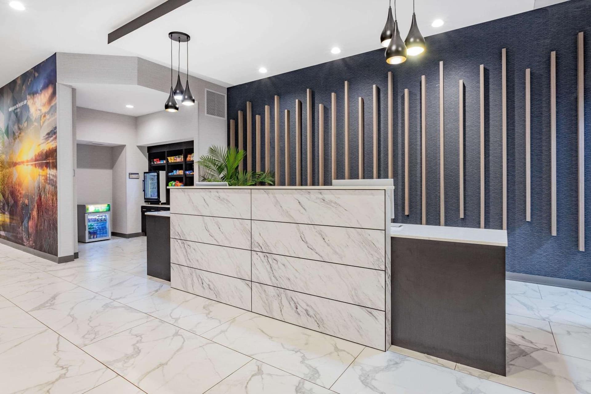 LaQuinta Suites by Wyndham South Bend Notre Dame Area gallery photo in South Bend, IN — image 32