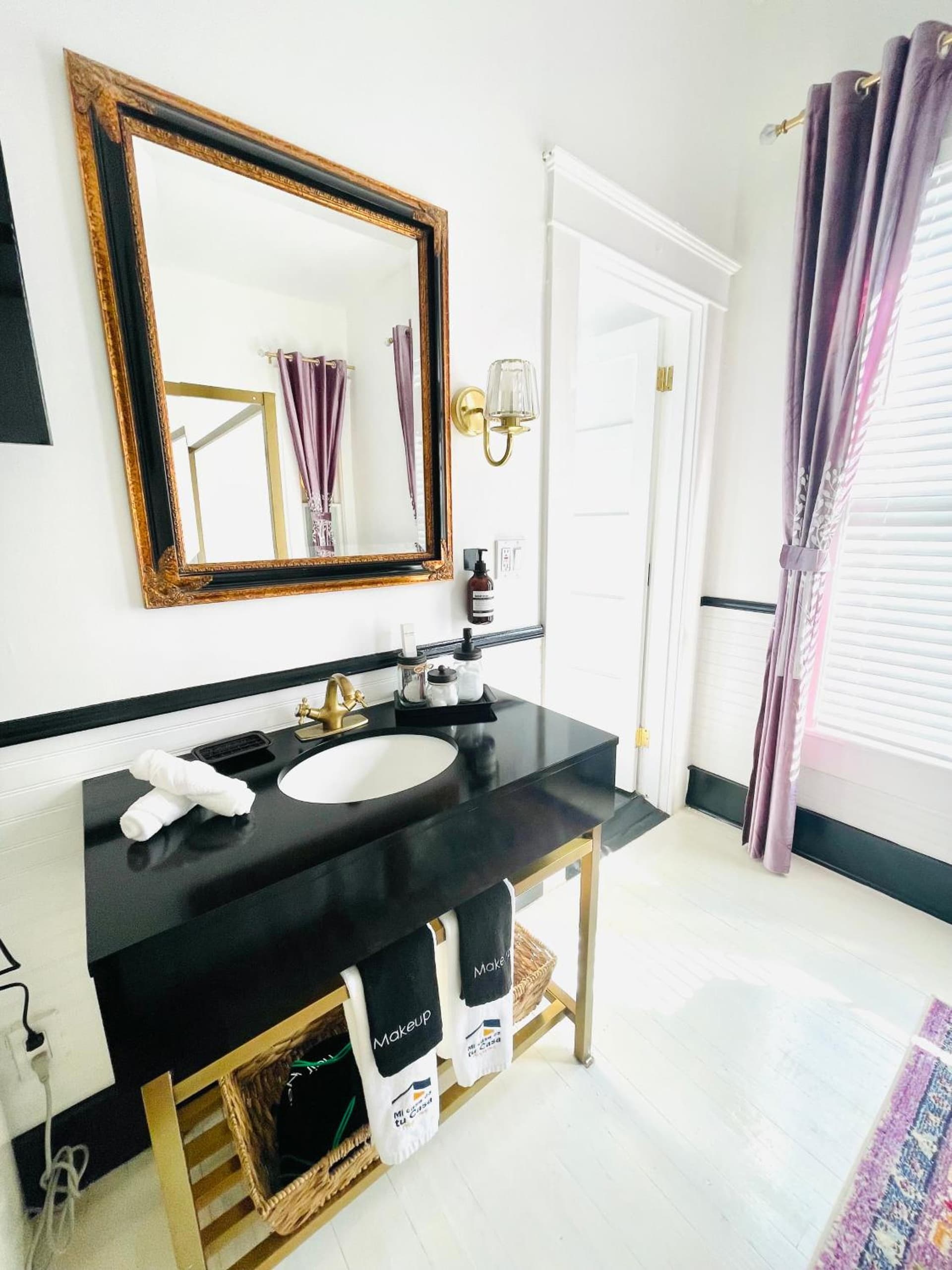 Prestige Collection, Hotel Boutique gallery photo in St Petersburg, FL — image 100