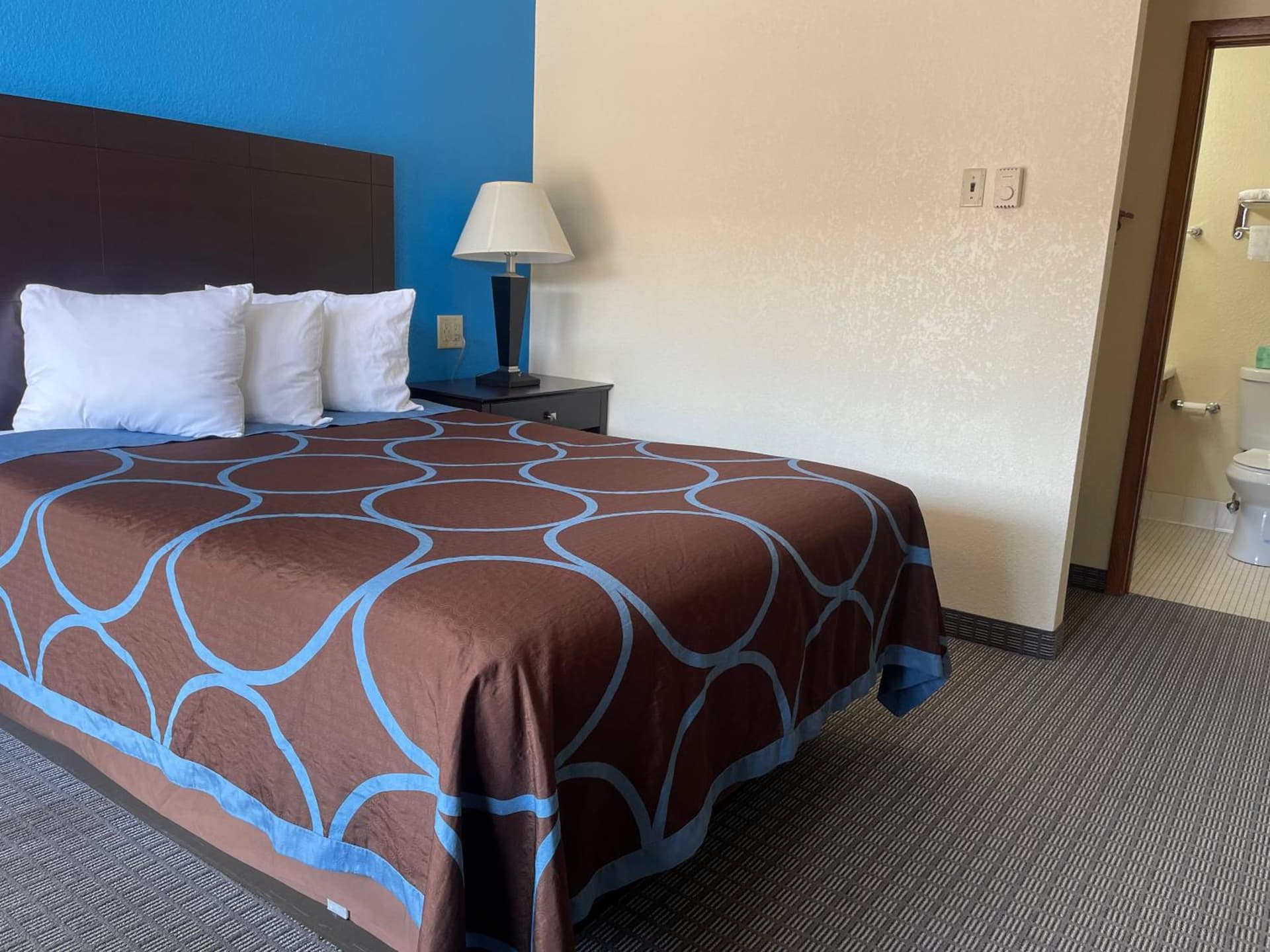 Amerivu Inn & Suites gallery photo in Eau Claire, WI — image 4