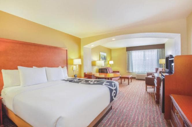 La Quinta by Wyndham Bentonville gallery photo in Bentonville, AR — image 11