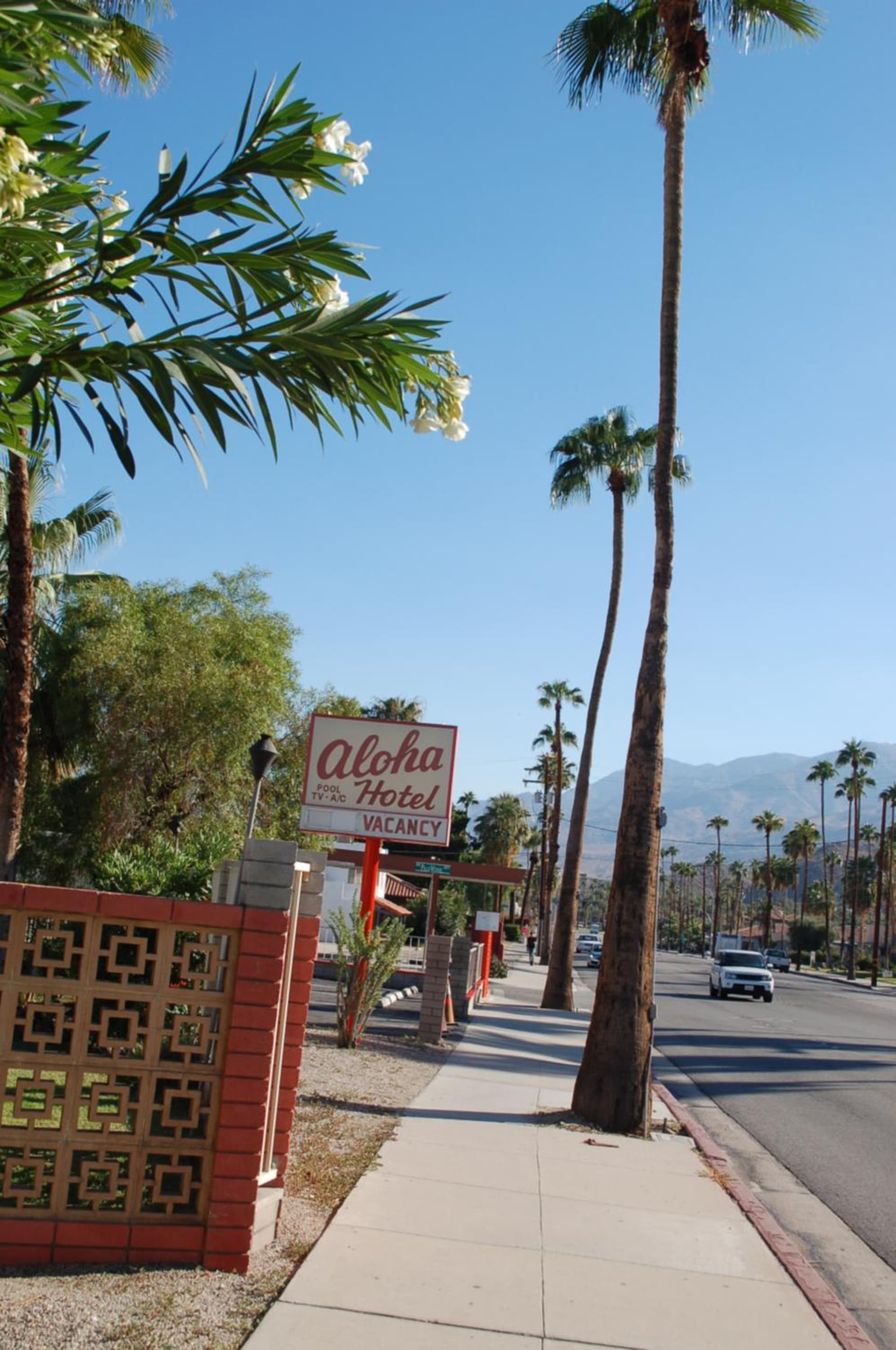 Aloha Hotel Palm Springs featured exterior or lobby in Palm Springs, CA — similar hotel