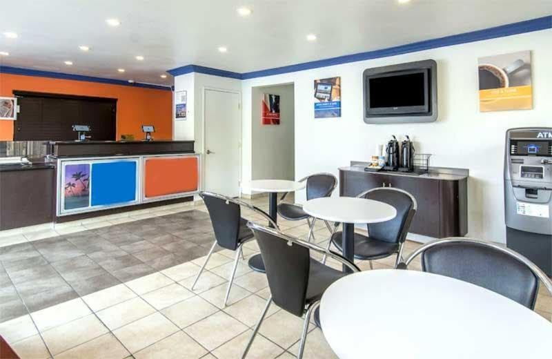 Beachside Inn featured exterior or lobby in Anaheim, CA — similar hotel