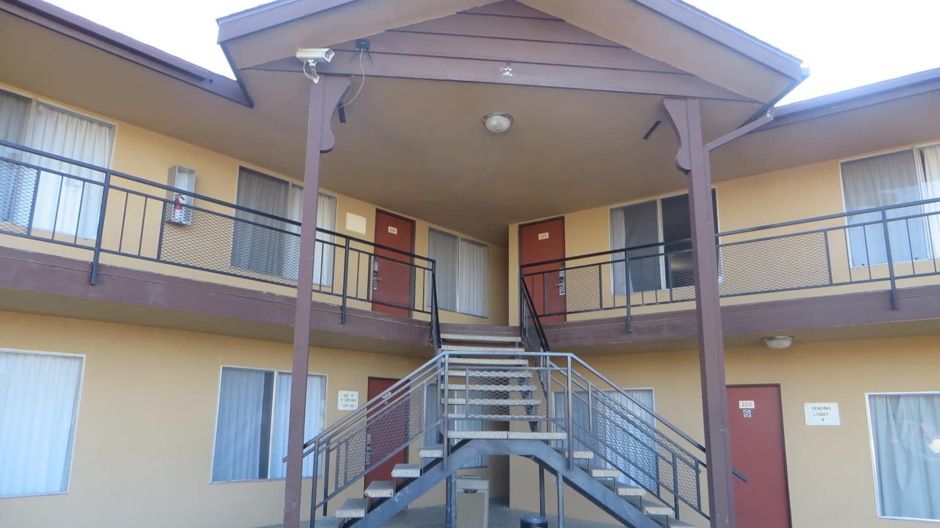 HOTEL SALINA gallery photo in Beaumont, CA — image 27