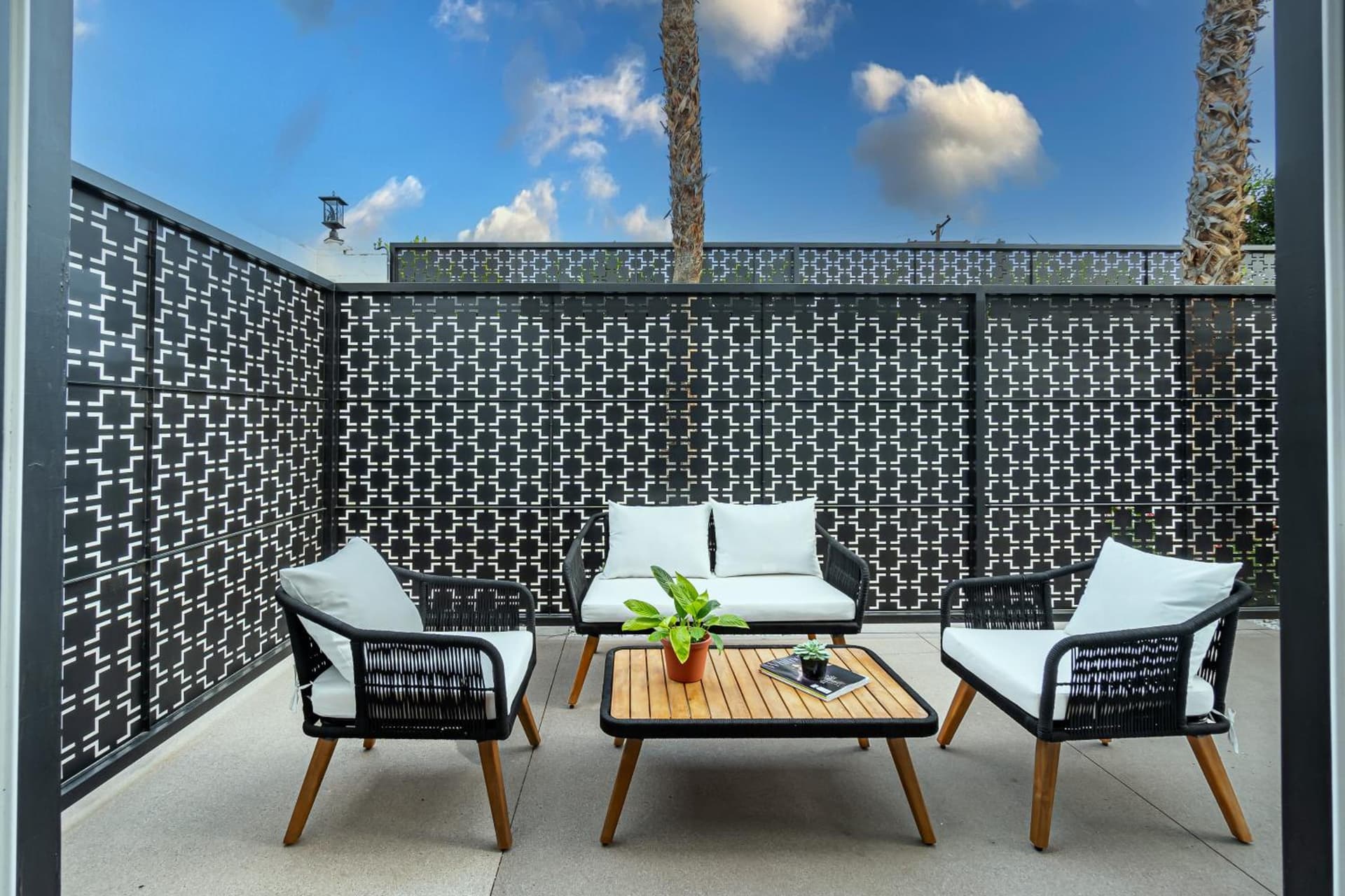 Onsen Hotel and Spa gallery photo in Desert Hot Springs, CA — image 31