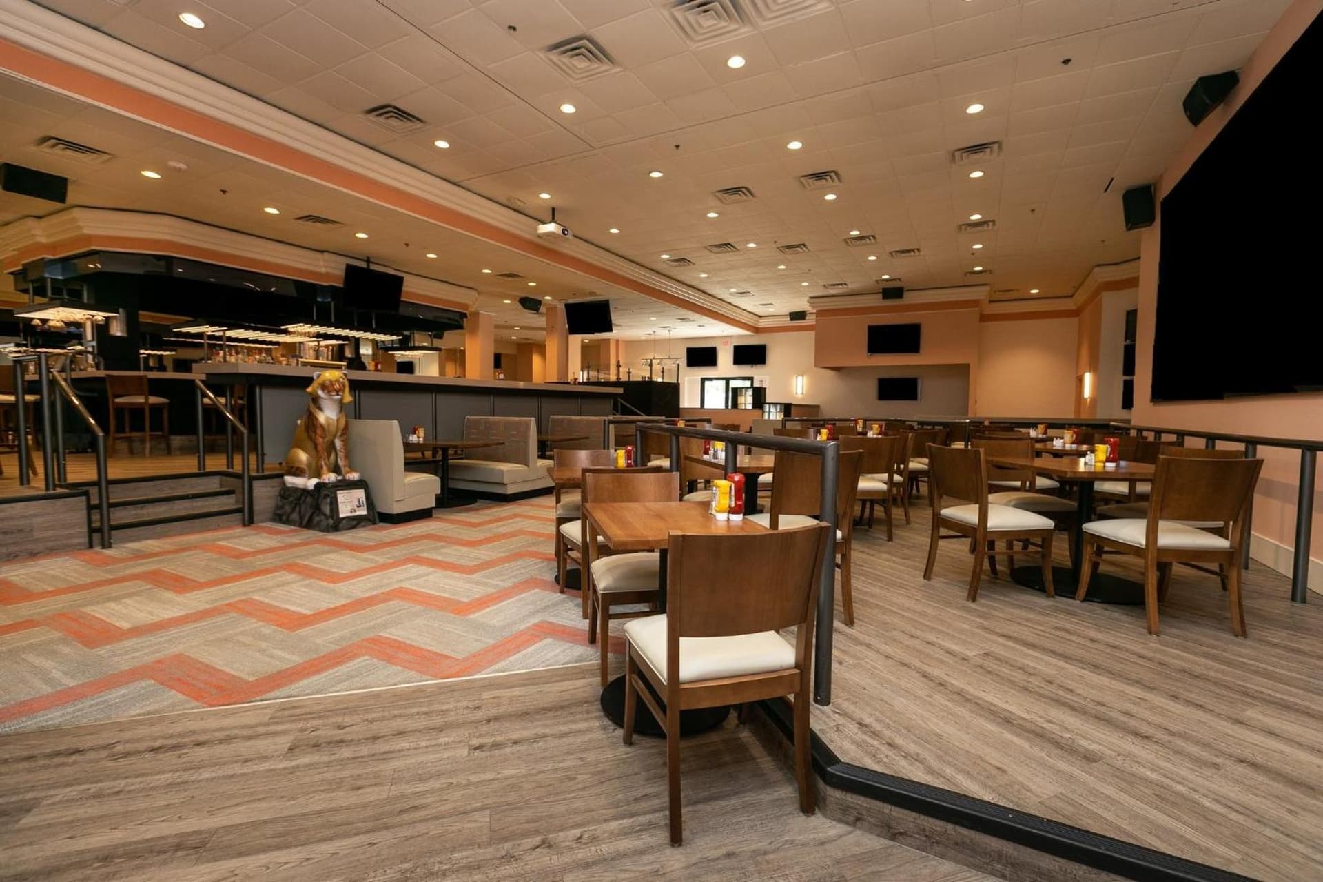Wyndham Executive Center Columbia gallery photo in Columbia, MO — image 35