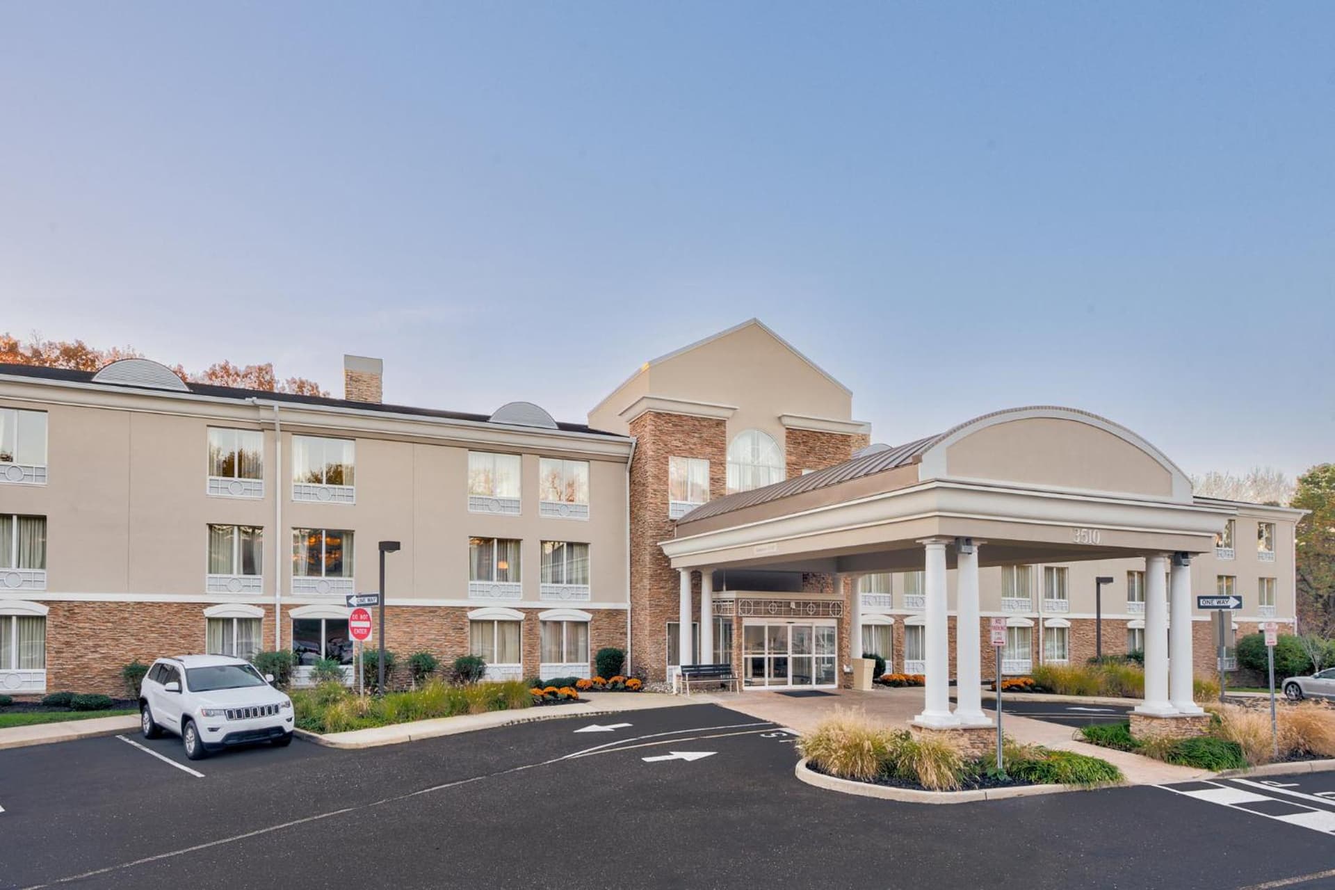 Holiday Inn Express - Neptune by IHG gallery photo in Neptune City, NJ — image 6