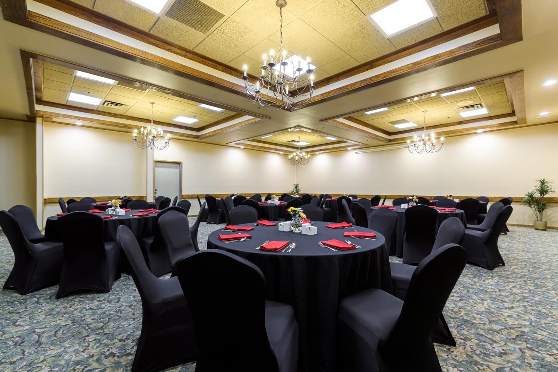 Grand Vista Hotel Grand Junction gallery photo in Grand Junction, CO — image 9