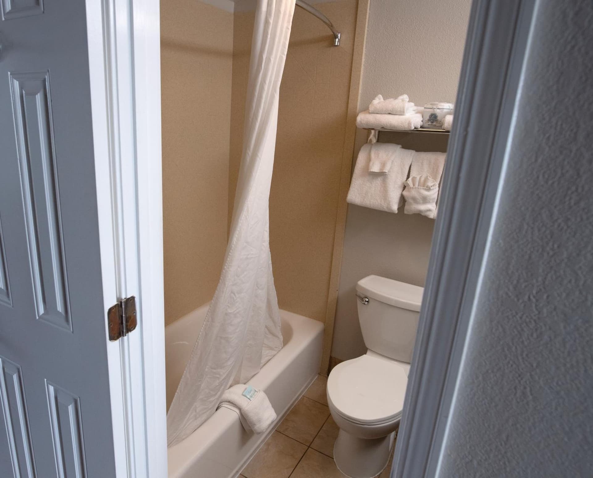 Aqua Beach Inn gallery photo in Myrtle Beach, SC — image 8