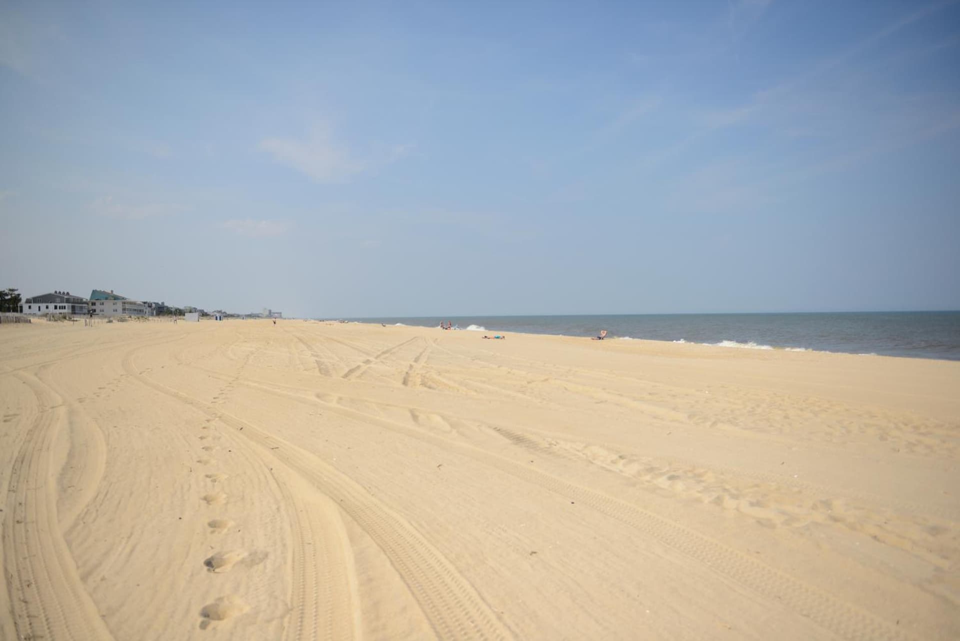 Atlantic Oceanside Dewey gallery photo in Dewey Beach, DE — image 38